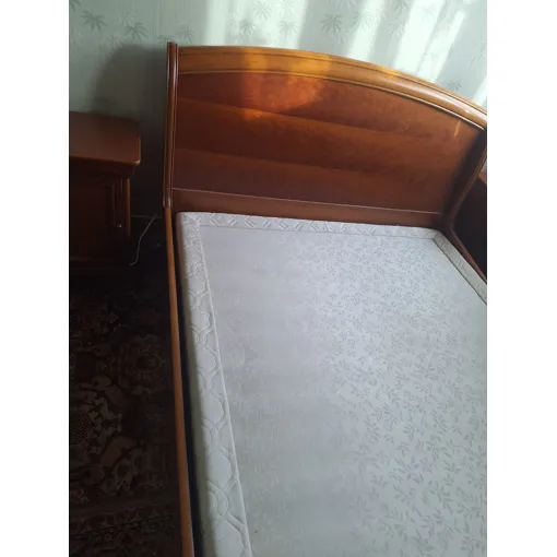 Chambre Merisier Complète Bon état reconditionné disponible sur Rakuten