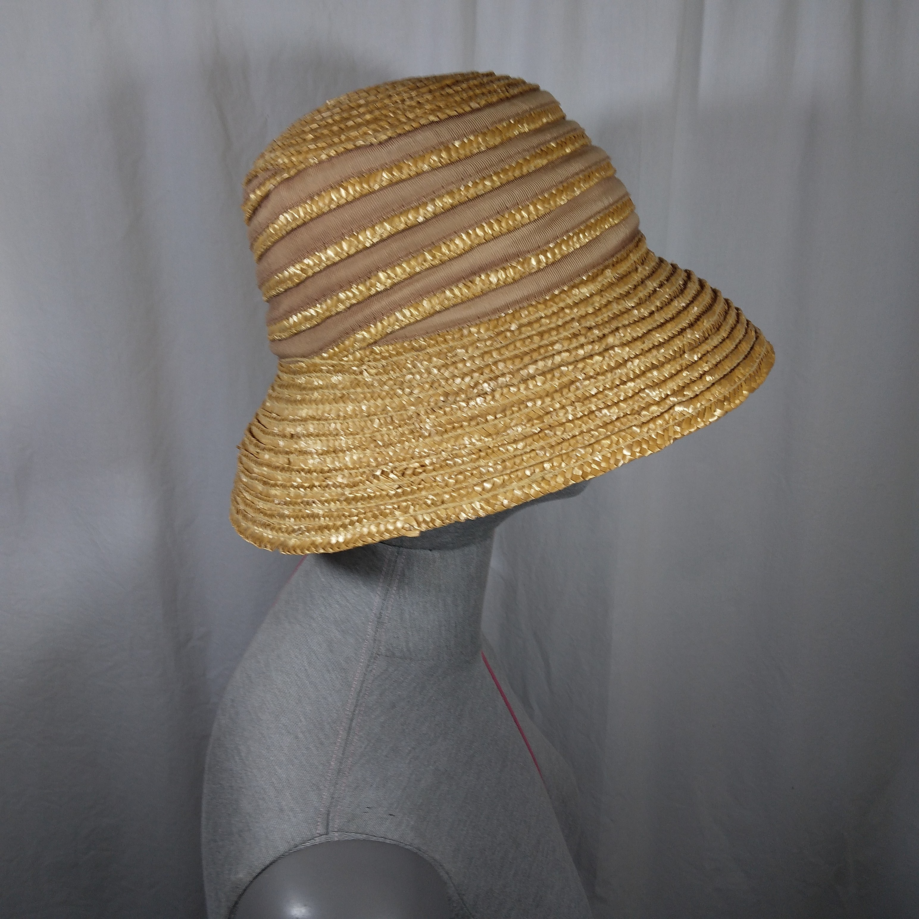 Voir photo 4 de Chapeau de paille "Accordéon" - T 56 Chapeau de paille "Accordéon" - T 56 Bon état reconditionné photo 4
