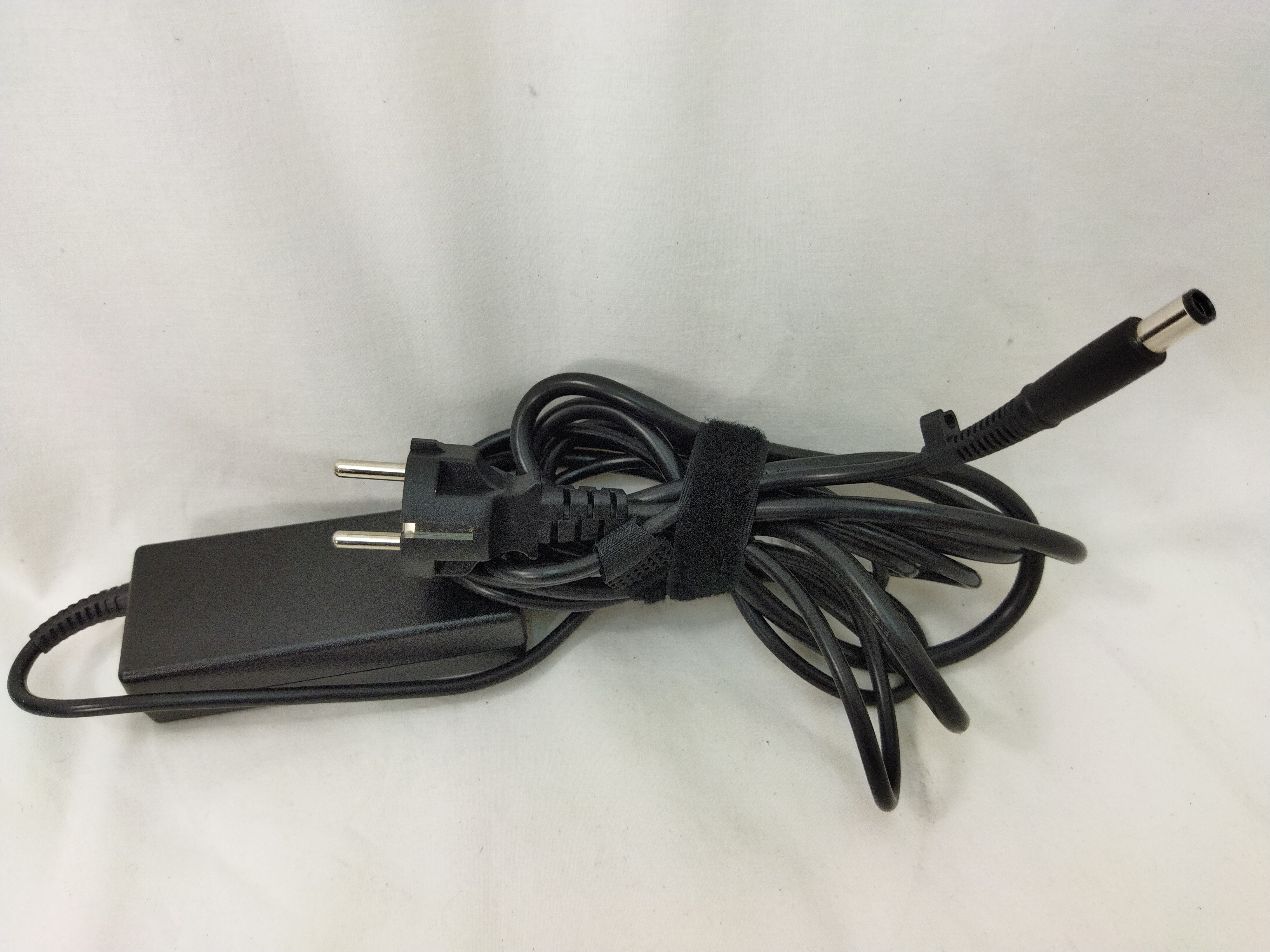 Voir photo 2 de Chargeur pour PC Portable de la marque HP-65w Chargeur pour PC Portable de la marque HP-65w très bon état reconditionné photo 2