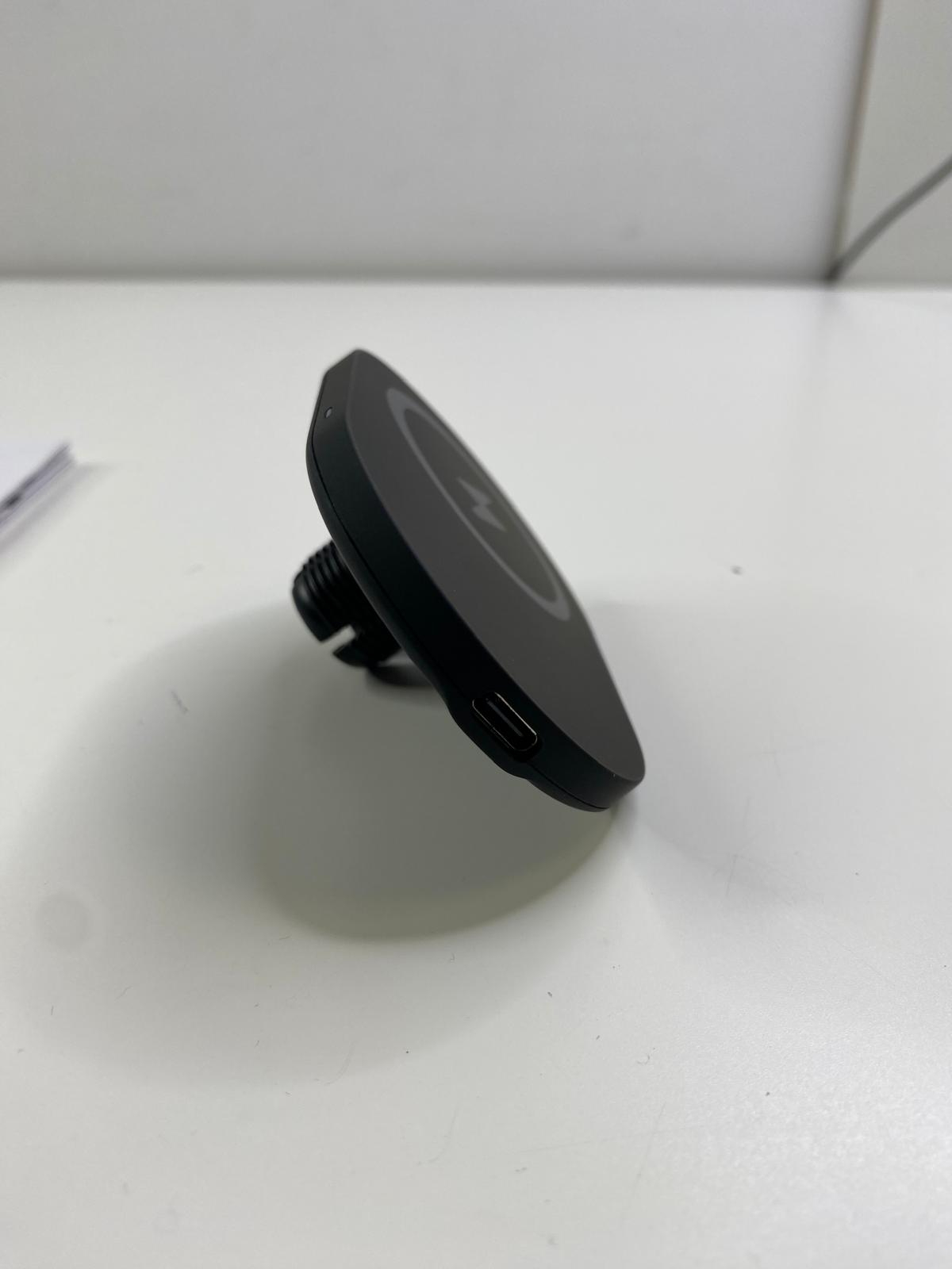 Voir photo 2 de Chargeur sans fil rechargeable | Dero Chargeur sans fil rechargeable Parfait état reconditionné photo 2 | Dero