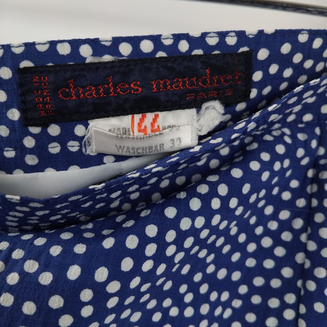 Voir photo 4 de Charles maudret - jupe bleue à pointillée vintage 100% polyester - Taille 38/40 - longueur 57 cm ( estimée) Charles maudret - jupe bleue à pointillée vintage 100% polyester - Taille 38/40 - longueur 57 cm ( estimée) Très bon état reconditionné photo 4