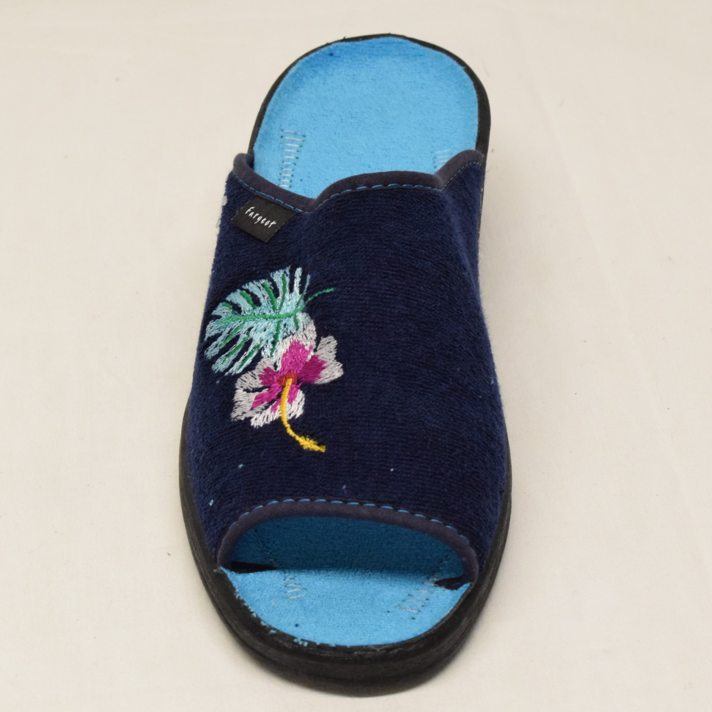 Voir photo 2 de Chaussons Femme modèle NADINE fond marine taille 41 Chaussons Femme modèle NADINE fond marine taille 41 Parfait état reconditionné photo 2
