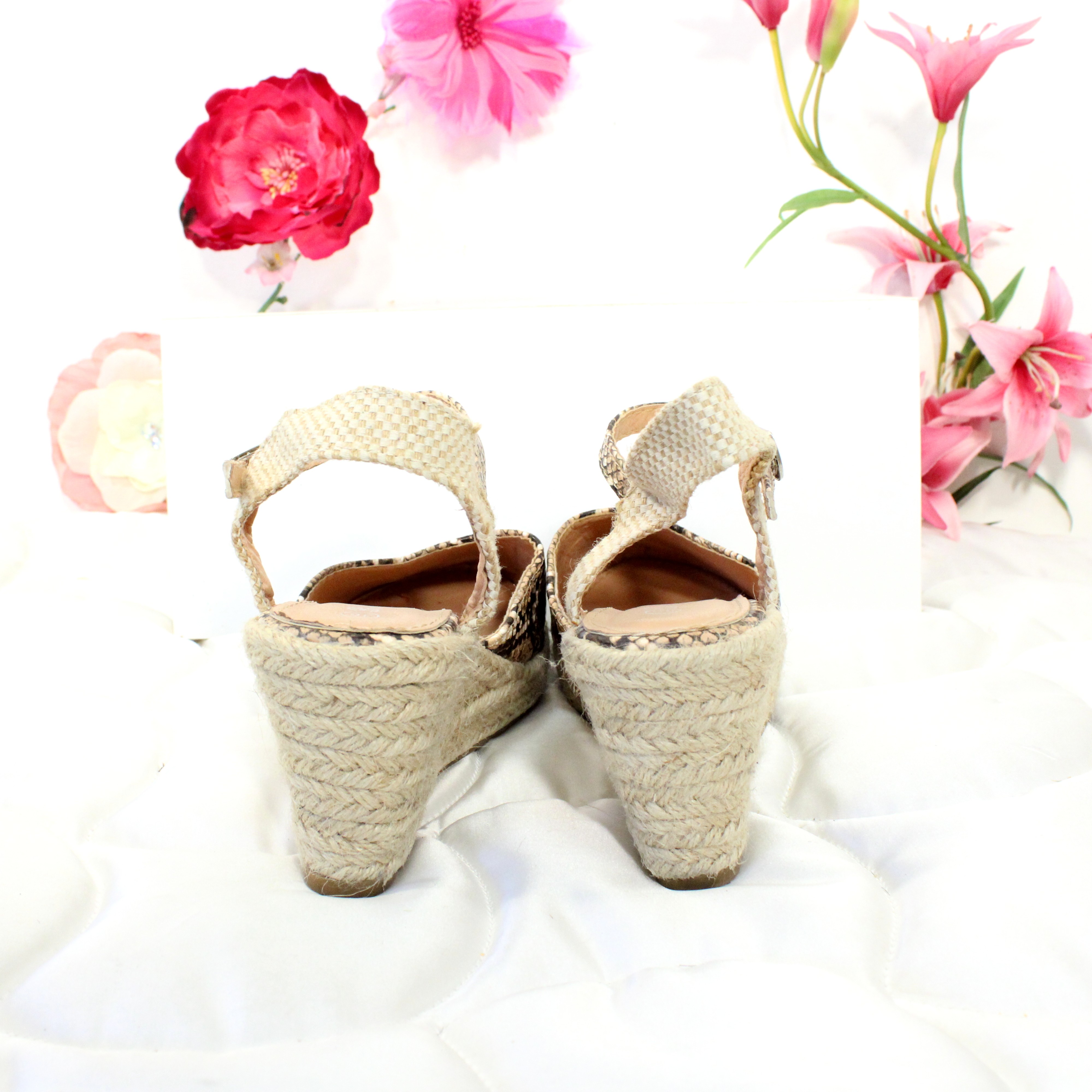 Voir photo 4 de Chaussure Femme Compensée Reptile LILY SHOES Pointure 36 Chaussure Femme Compensée Reptile LILY SHOES Pointure 36 Bon état reconditionné photo 4