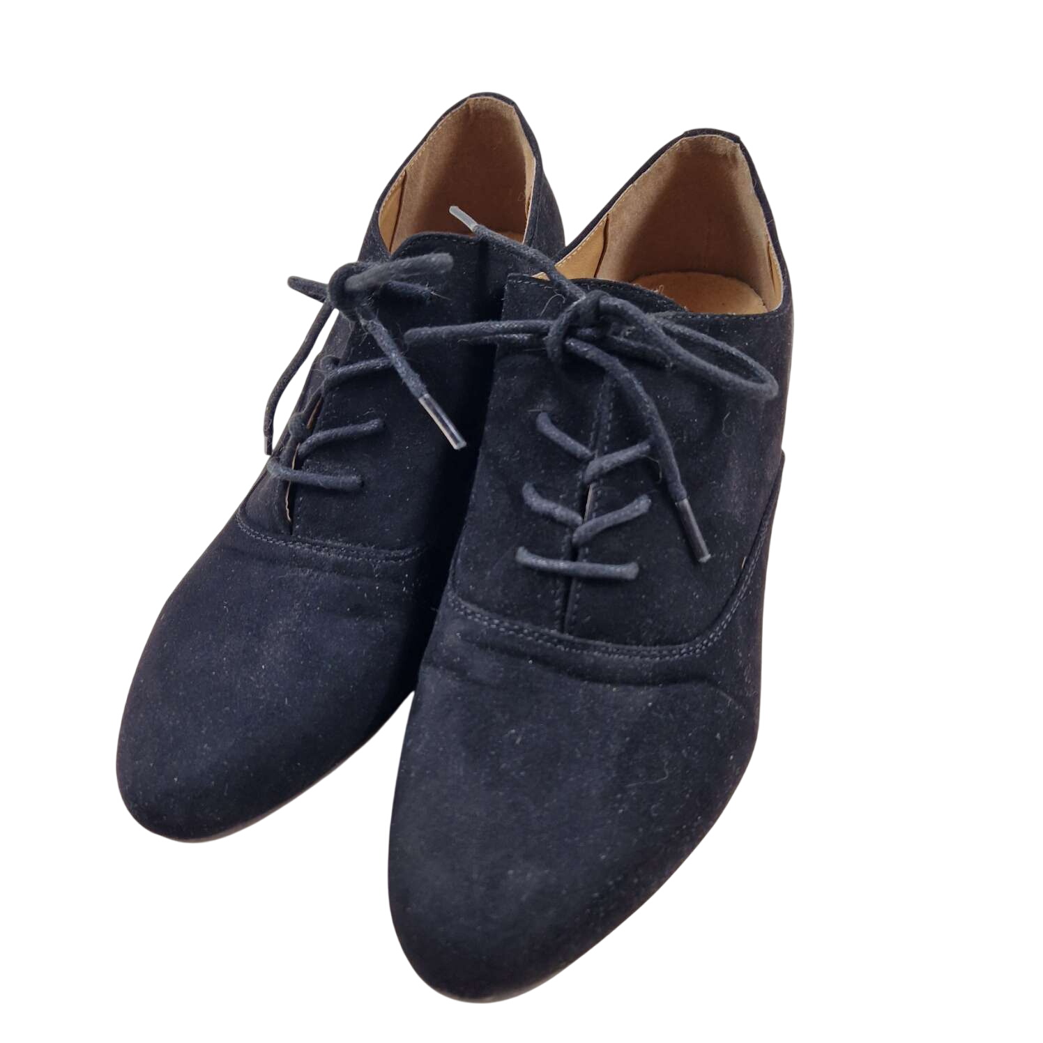 Acheter Chaussure noir pour dame T41 Bon état - 11,50 € Chaussure noir pour dame T41 Bon état reconditionné disponible sur Label Emmaüs