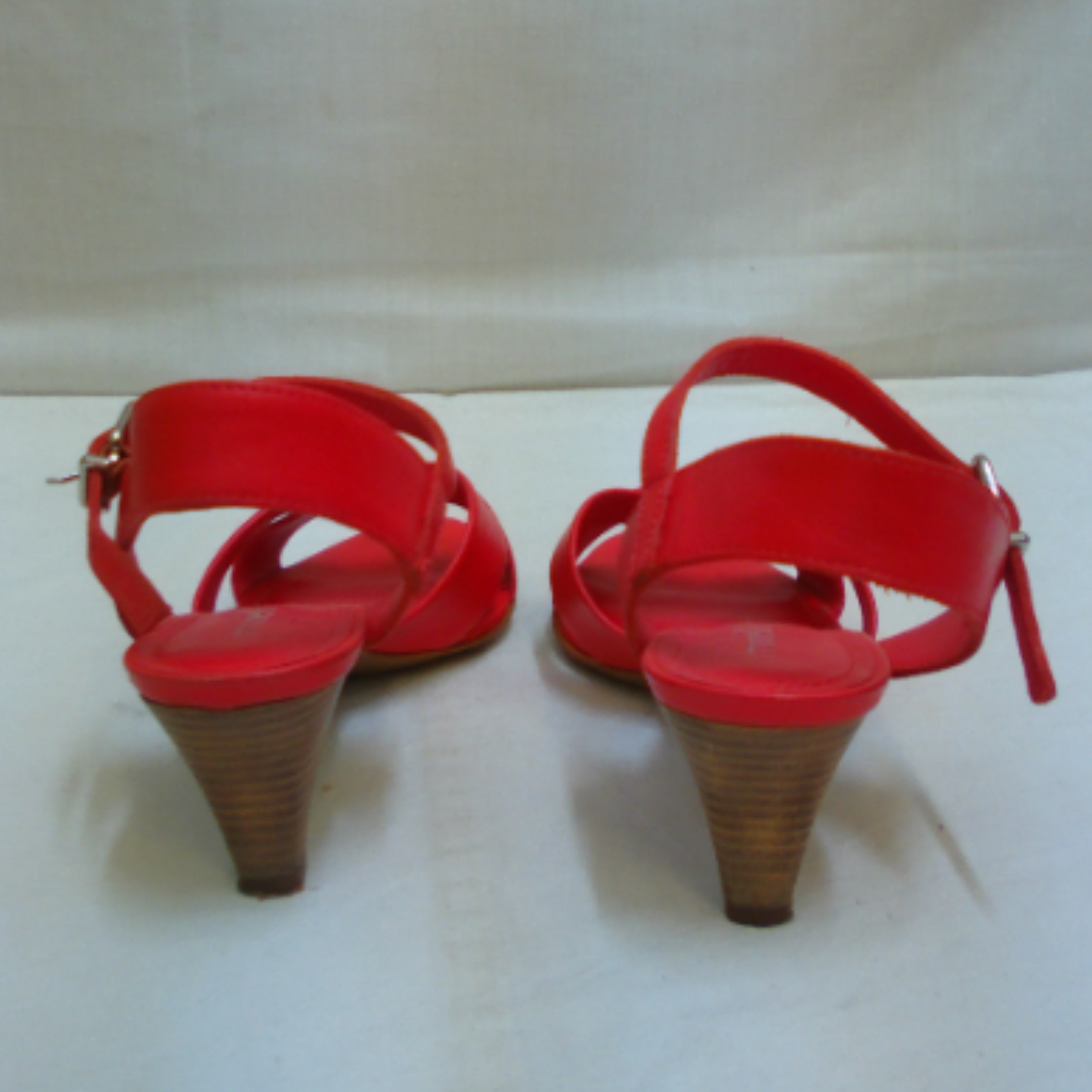 Voir photo 2 de Chaussures à talon MINELLI, rouge, pointure 38 Chaussures à talon MINELLI, rouge, pointure 38 Très bon état reconditionné photo 2