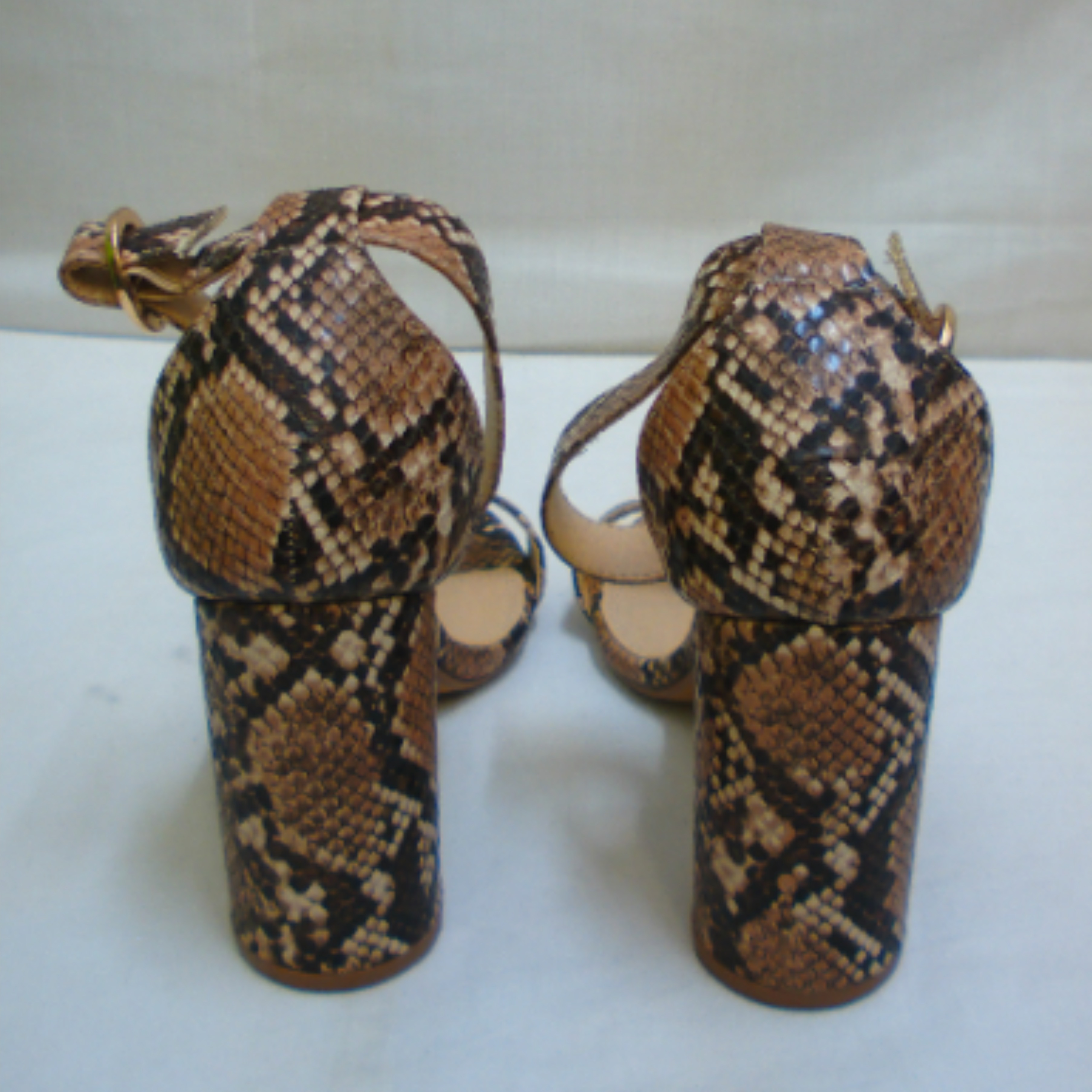 Voir photo 5 de Chaussures à talon PIMKIE, motifs cobra, pointure 39 Chaussures à talon PIMKIE, motifs cobra, pointure 39 Très bon état reconditionné photo 5