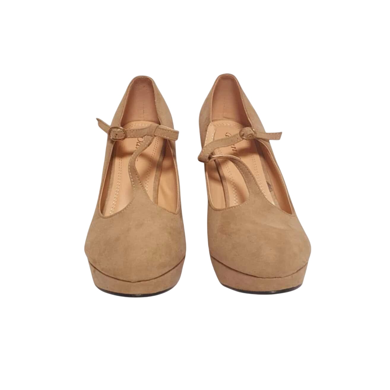 Acheter Chaussures à talons Femme - DANIC - 40 Parfait état - 10,00 € Chaussures à talons Femme - DANIC - 40 Parfait état reconditionné disponible sur Label Emmaüs