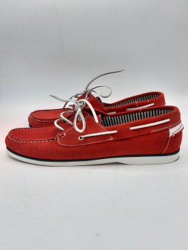 Chaussures bateau KNK rouges de seconde main Très bon état - 30,00 € Chaussures bateau KNK rouges de seconde main Très bon état Naf Naf reconditionné disponible sur Claquettes Market