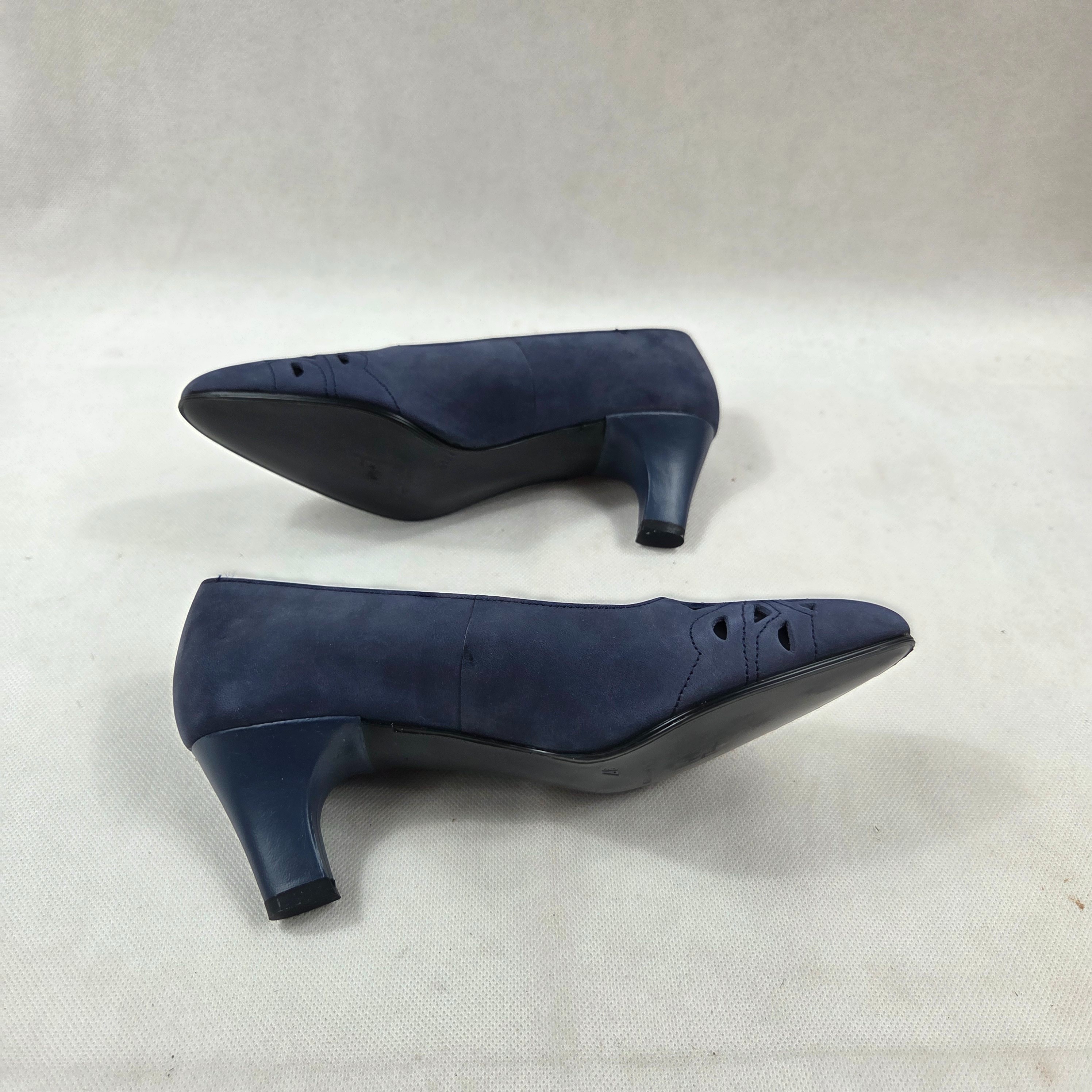 Voir photo 3 de Chaussures bleues Delise Creation Chaussures bleues Delise Creation Très bon état reconditionné photo 3