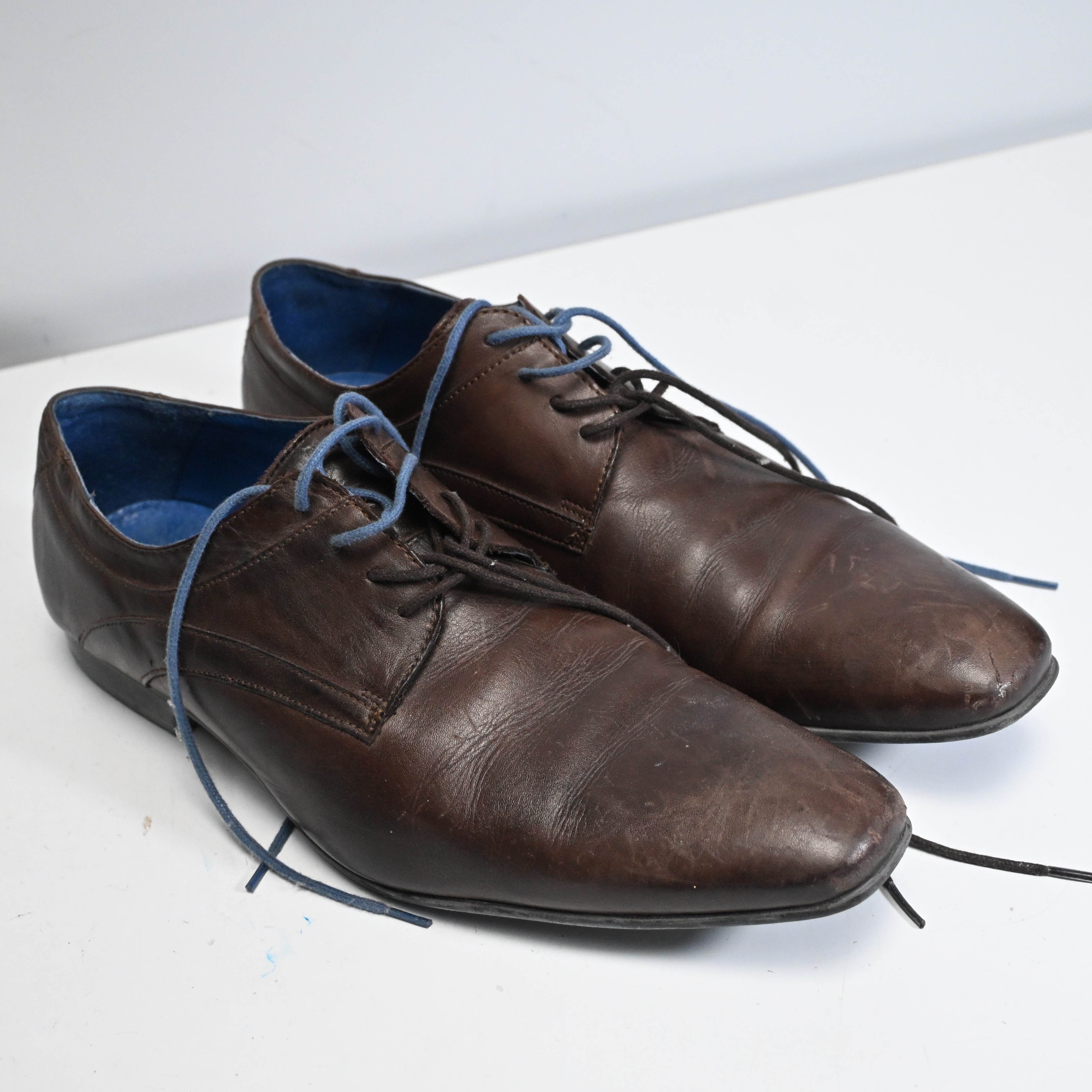 Voir photo 2 de Chaussures Carlington taille 44 Chaussures Carlington taille 44 Bon état reconditionné photo 2