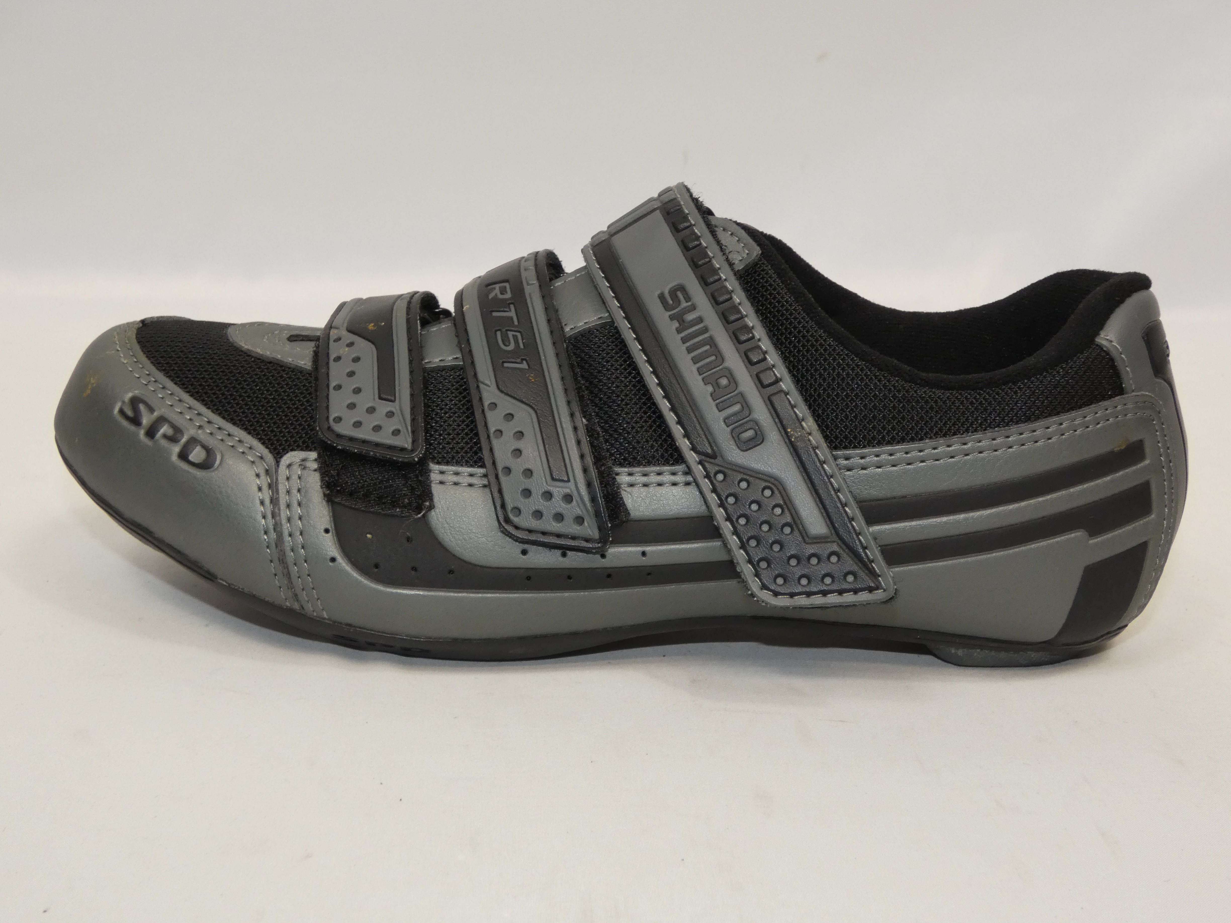 Voir photo 2 de Chaussures cycliste de marque SHIMANO RT51 SPD T.43 Chaussures cycliste de marque SHIMANO RT51 SPD T.43 Très bon état reconditionné photo 2