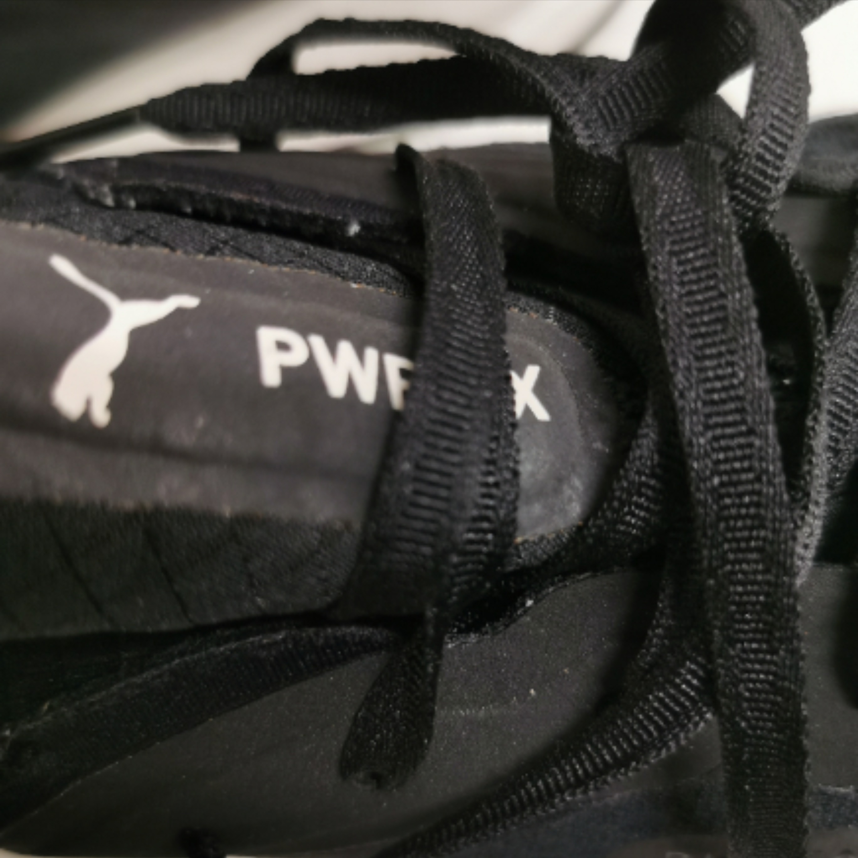 Voir photo 5 de Chaussures d'entrainement noires PWR XX Maggie Stephenson pour femmes. Chaussures d'entrainement noires PWR XX Maggie Stephenson pour femmes. Bon état reconditionné photo 5