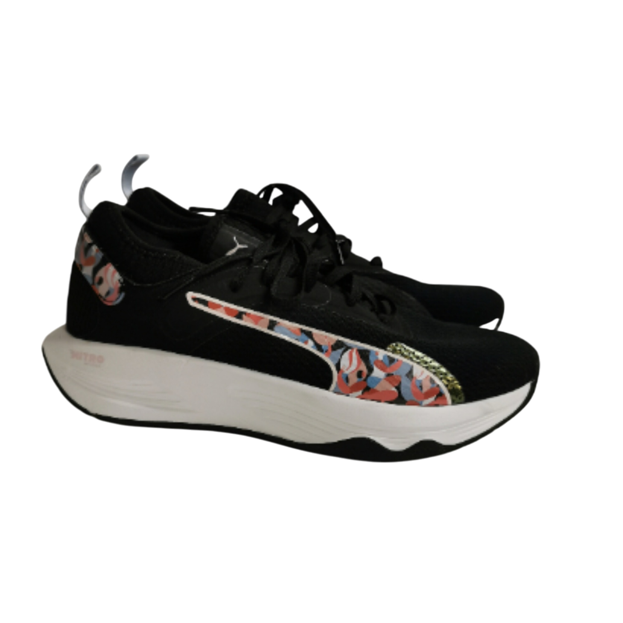 Chaussures d'entrainement noires PWR XX Maggie Stephenson pour femmes. Bon état - 40,00 € Chaussures d'entrainement noires PWR XX Maggie Stephenson pour femmes. Bon état reconditionné disponible sur Label Emmaüs