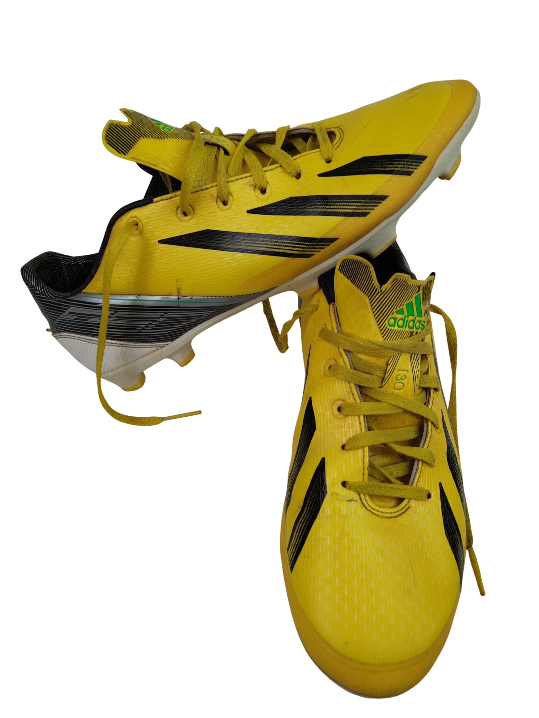 Chaussures de foot Adidas F30 Taille 42 2/3 Bon état - 10,00 € Chaussures de foot Adidas F30 Taille 42 2/3 Bon état reconditionné disponible sur Label Emmaüs
