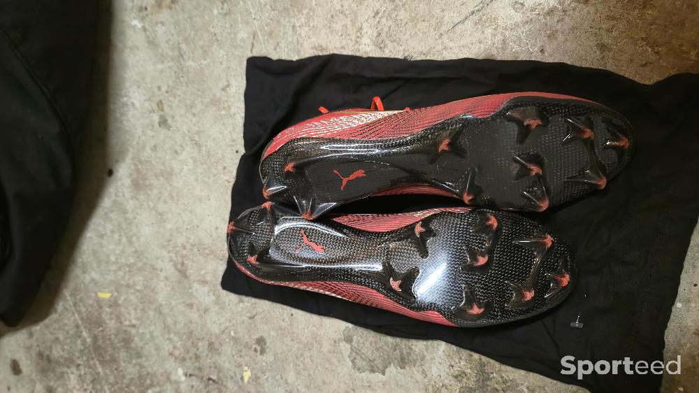 Chaussures de football Très bon état Puma reconditionné disponible sur Sporteed