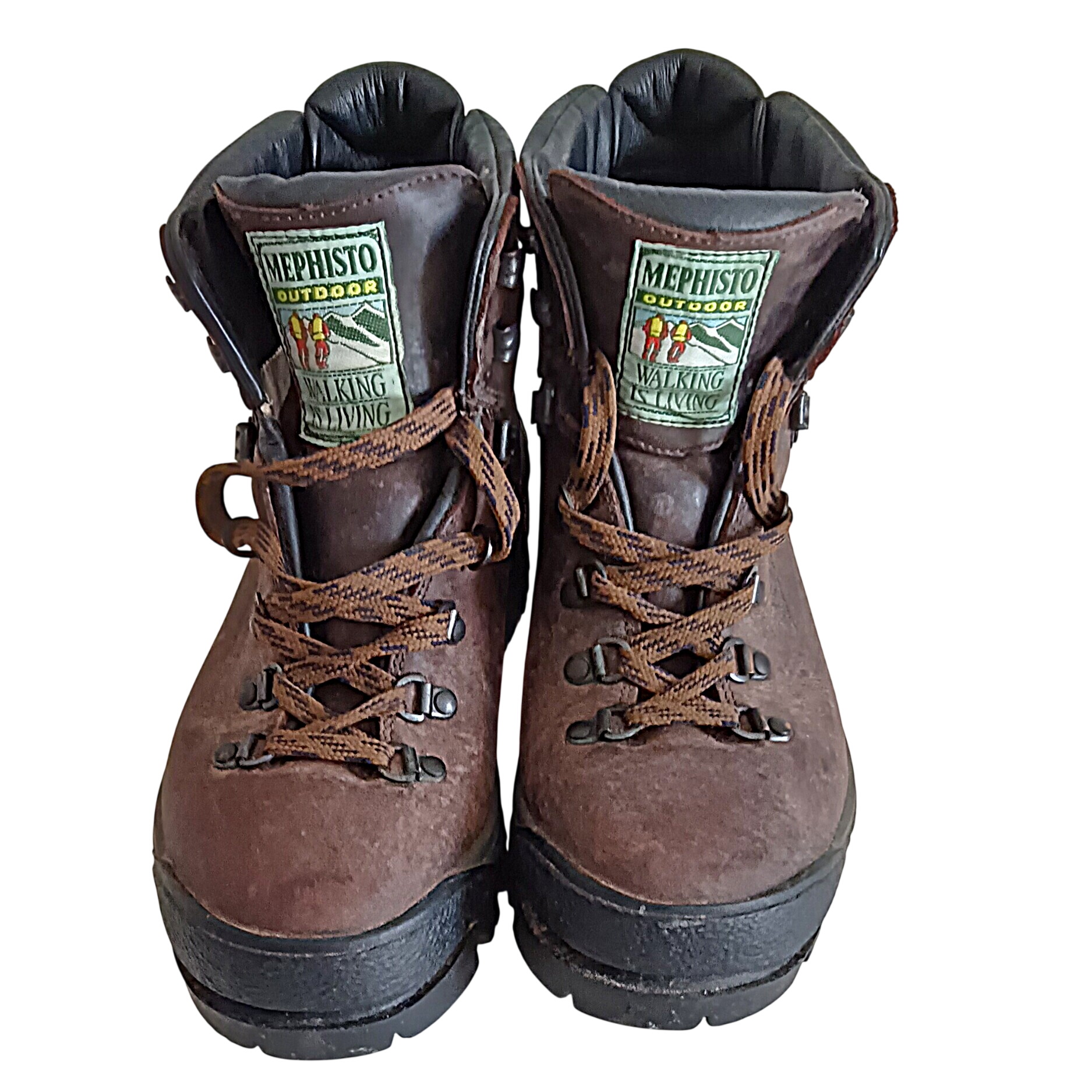 Chaussures de marche Mephisto semelles Vibram pointure 40 Bon état - 35,00 € Chaussures de marche Mephisto semelles Vibram pointure 40 Bon état reconditionné disponible sur Label Emmaüs