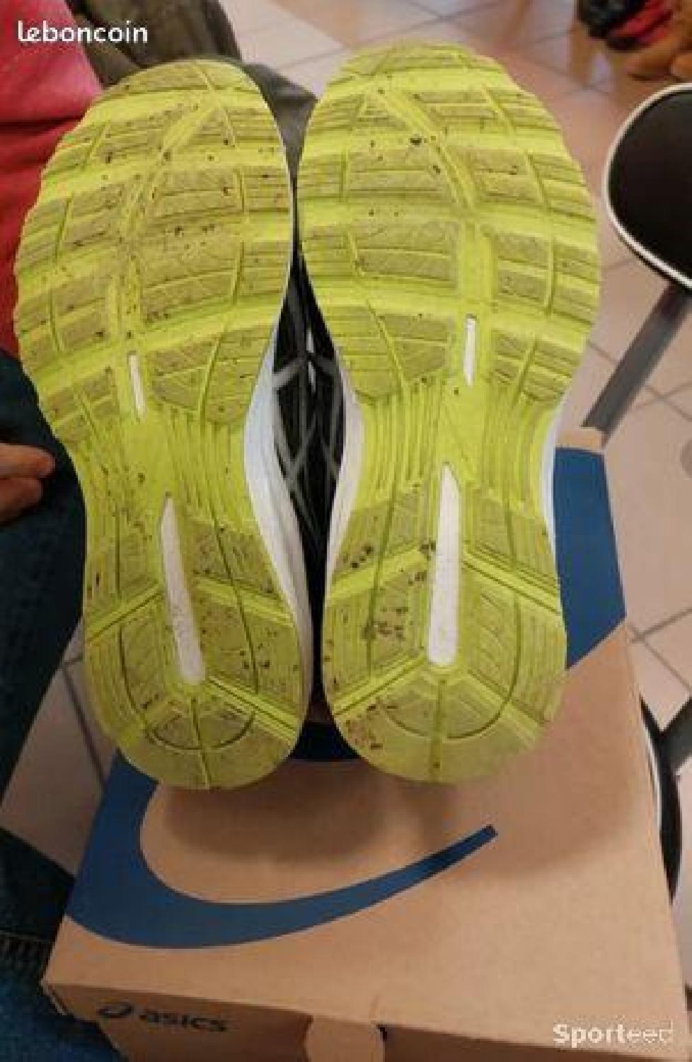 Chaussures de running homme Très bon état Asics reconditionné disponible sur Sporteed | Dero