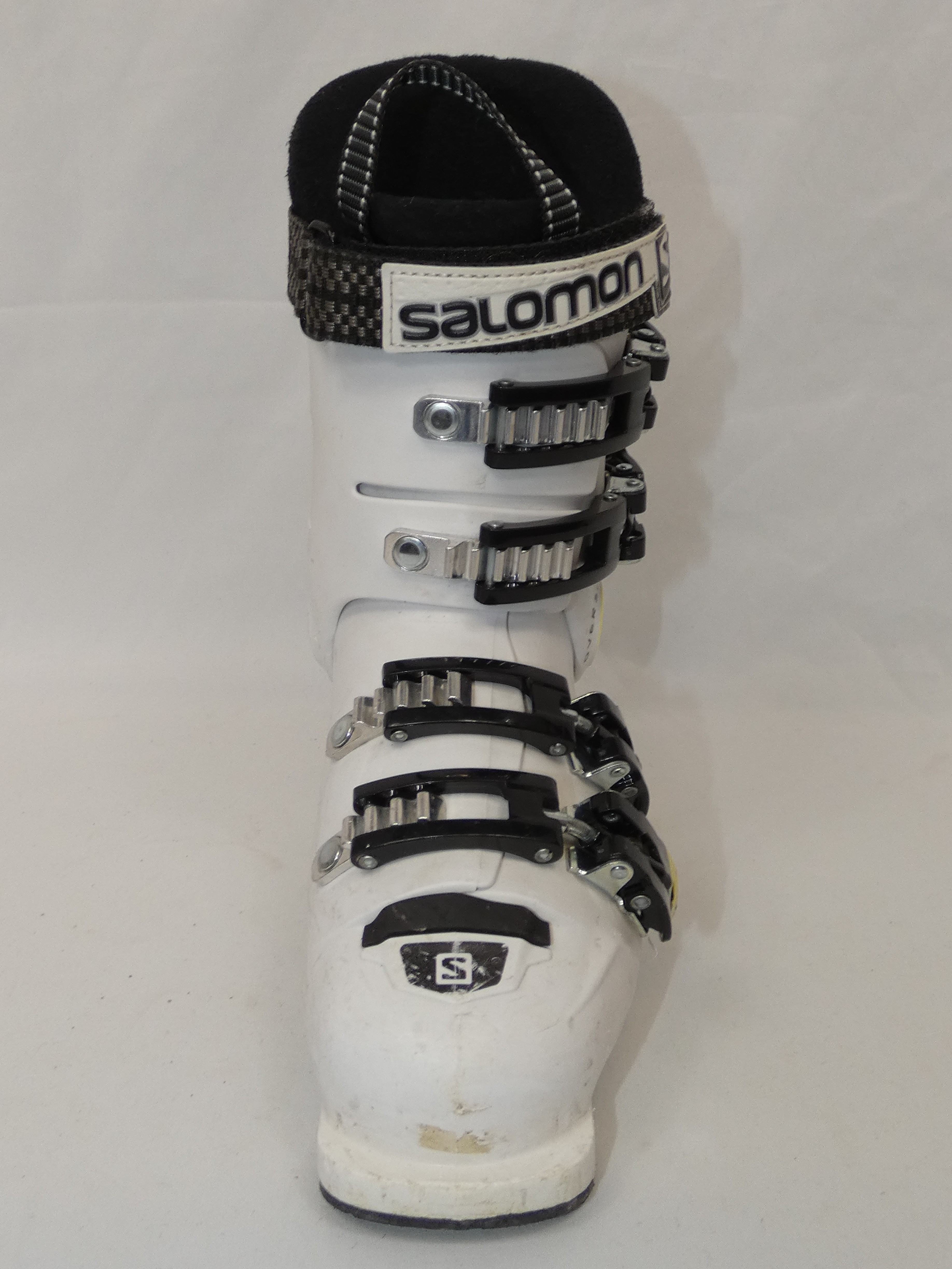 Voir photo 3 de Chaussures de ski alpin SALOMON T. 35-35,5 (265 mm-22/22.5) Chaussures de ski alpin SALOMON T. 35-35,5 (265 mm-22/22.5) État correct reconditionné photo 3