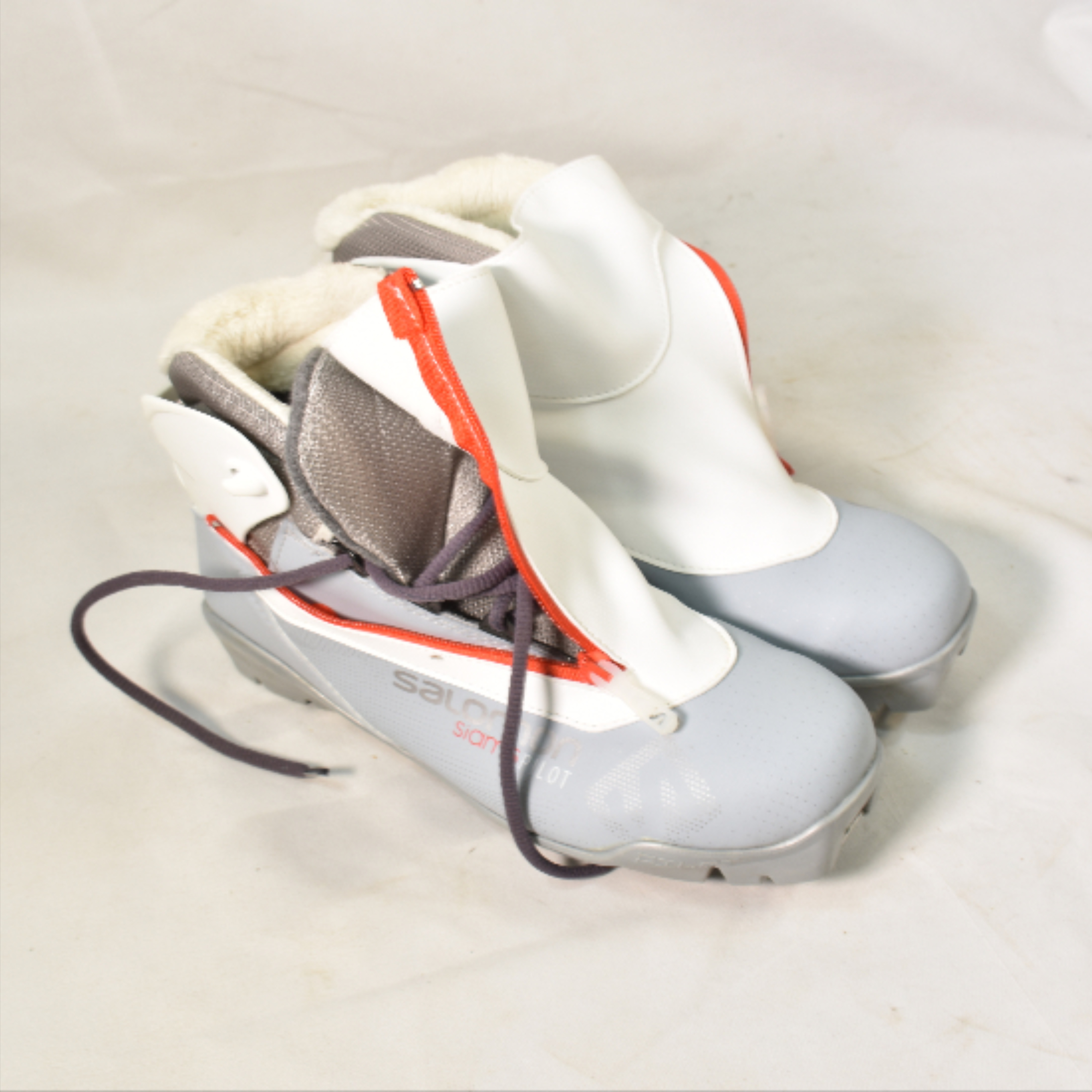 Voir photo 2 de Chaussures de ski nordique Salomon Siam 6 pilot Chaussures de ski nordique Salomon Siam 6 pilot Très bon état reconditionné photo 2
