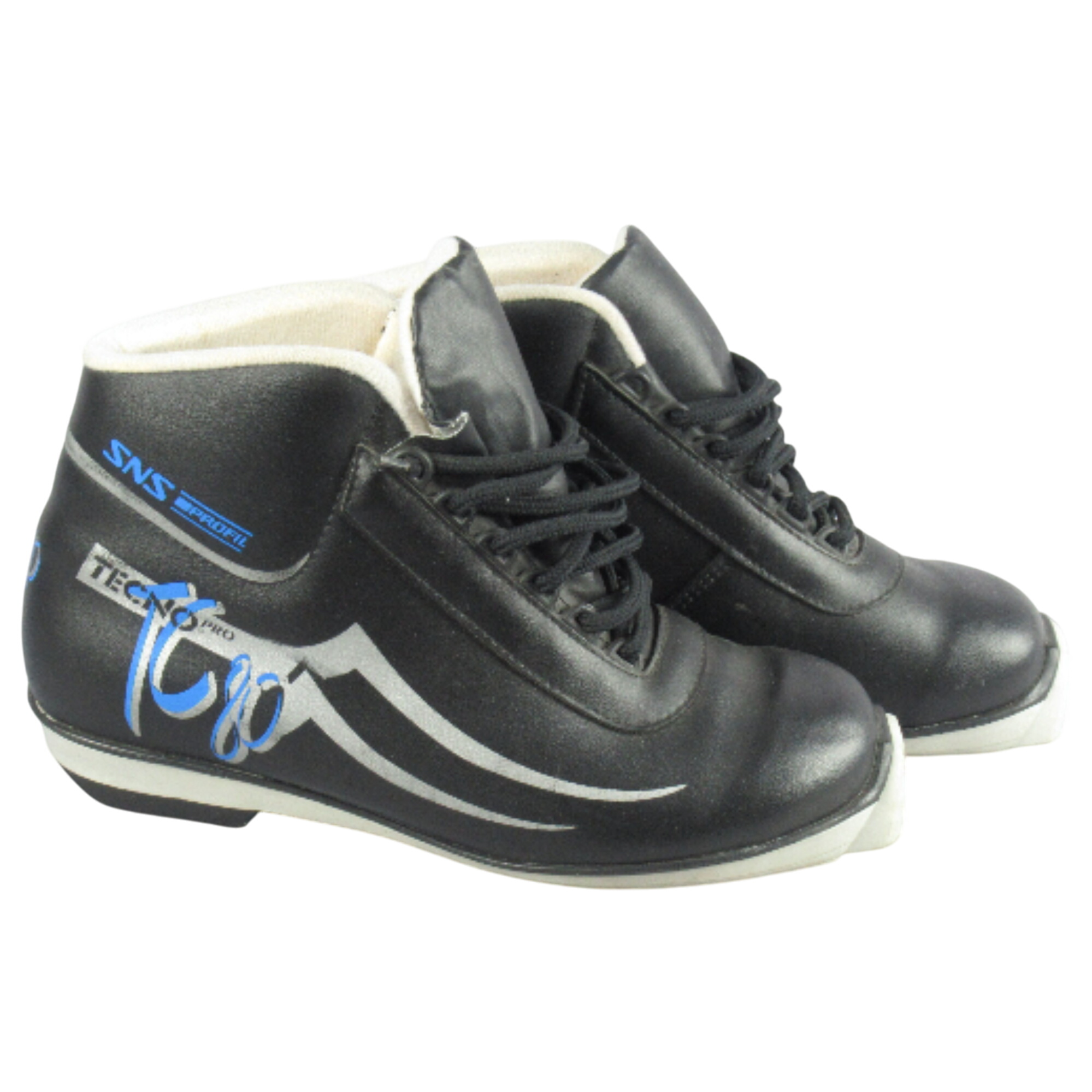 Chaussures de ski nordique SNS Profil Tecno Pro TC80, pointure 42 Très bon état - 32,00 € Chaussures de ski nordique SNS Profil Tecno Pro TC80, pointure 42 Très bon état reconditionné disponible sur Label Emmaüs