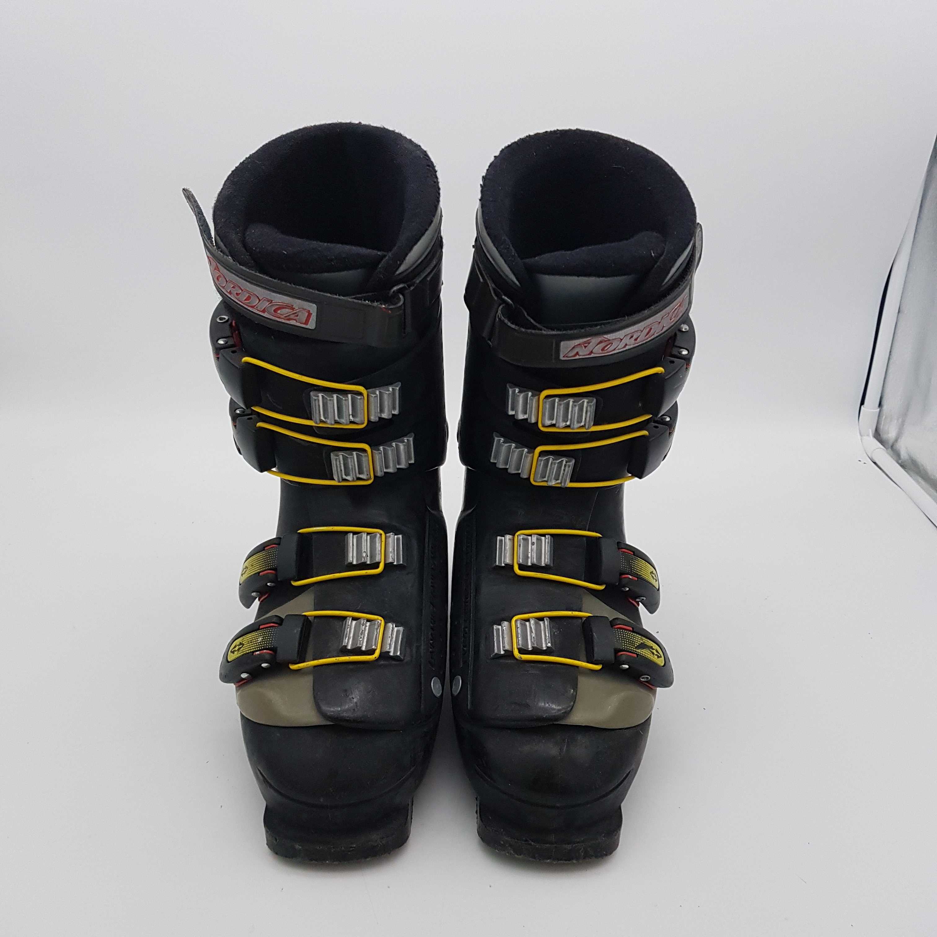 Voir photo 2 de Chaussures de ski - Vertech 55 - Nordica - Pointure 38.5/39 Chaussures de ski - Vertech 55 - Nordica - Pointure 38.5/39 Bon état reconditionné photo 2