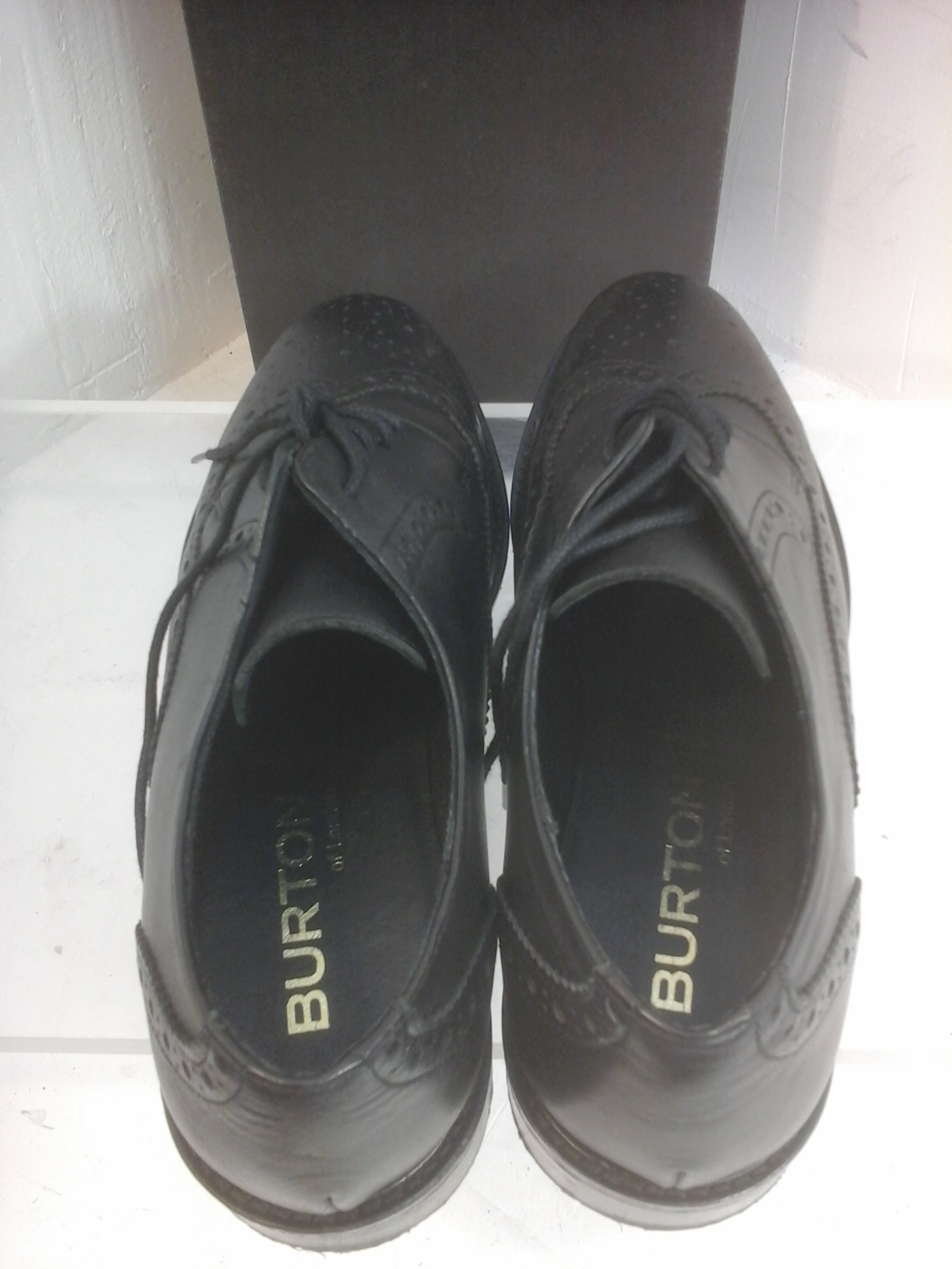 Voir photo 2 de Chaussures derby Burton of London P 38 Chaussures derby Burton of London P 38 Très bon état reconditionné photo 2