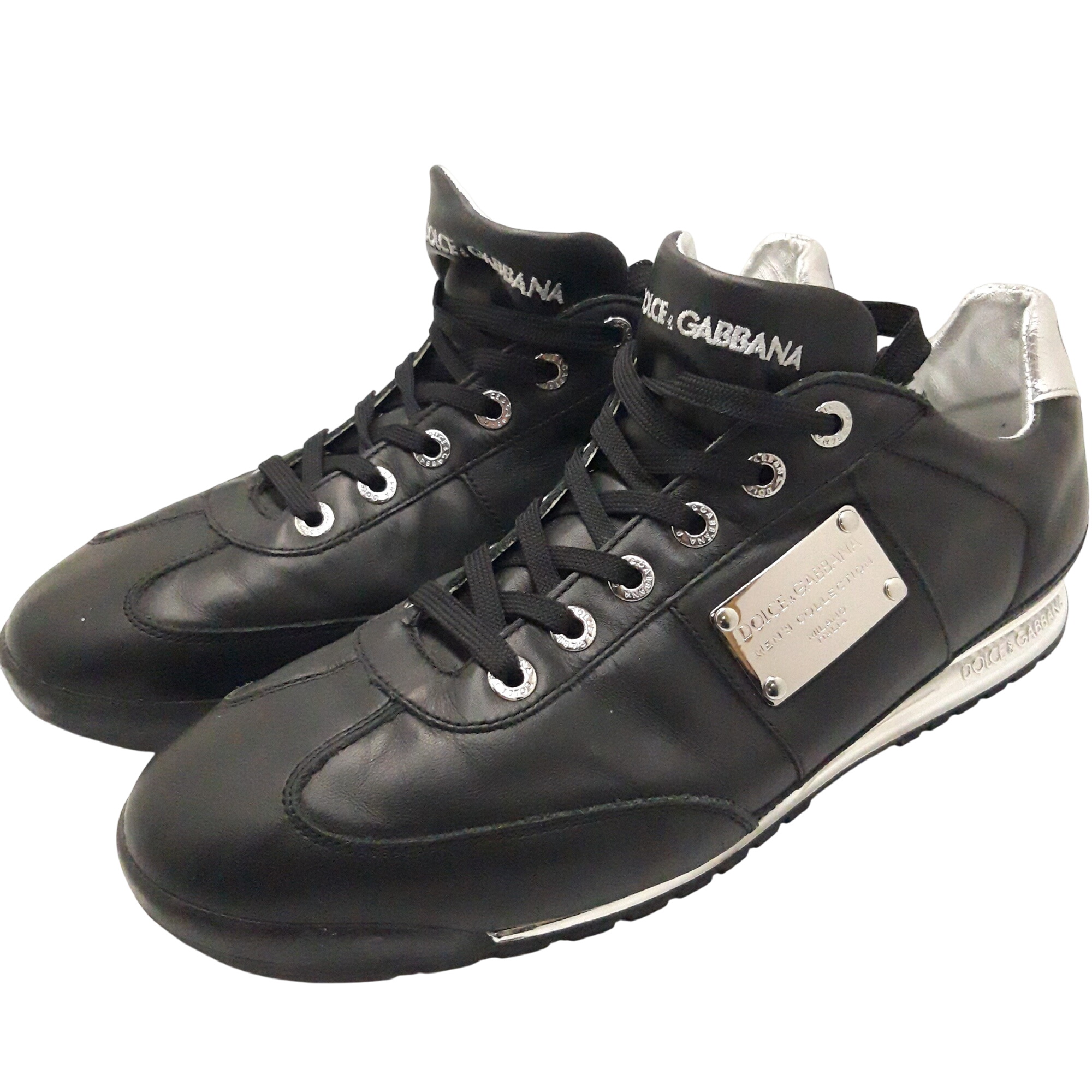 Chaussures Dolce & Gabbana de couleur noire pour homme, pointure 44 (10.5) - 54,00 € Chaussures Dolce & Gabbana de couleur noire pour homme, pointure 44 (10.5) reconditionné disponible sur Label Emmaüs
