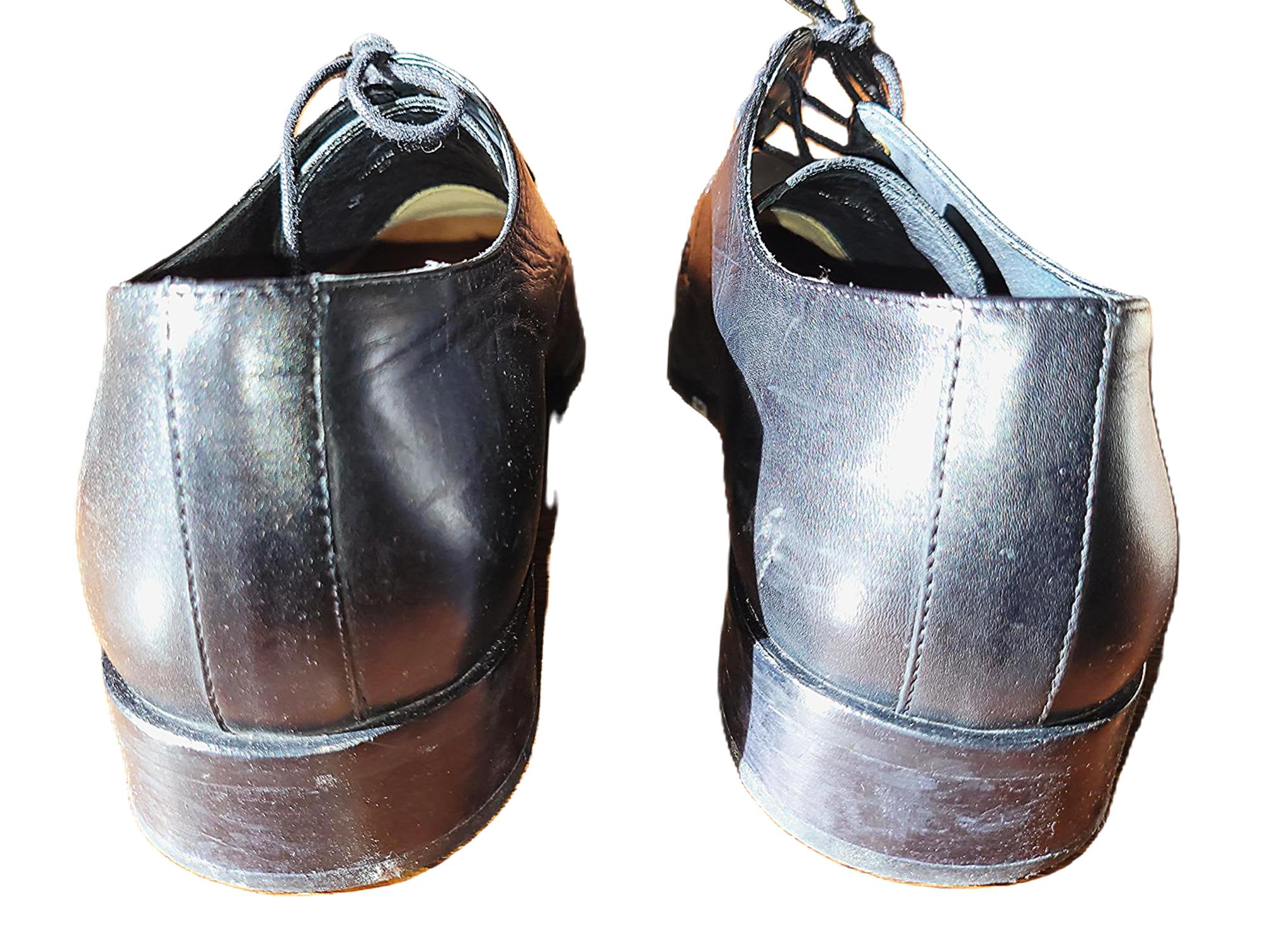 Voir photo 4 de Chaussures en cuir noir Pellet modèle "Bayard" pointure 43 Chaussures en cuir noir Pellet modèle "Bayard" pointure 43 Bon état reconditionné photo 4