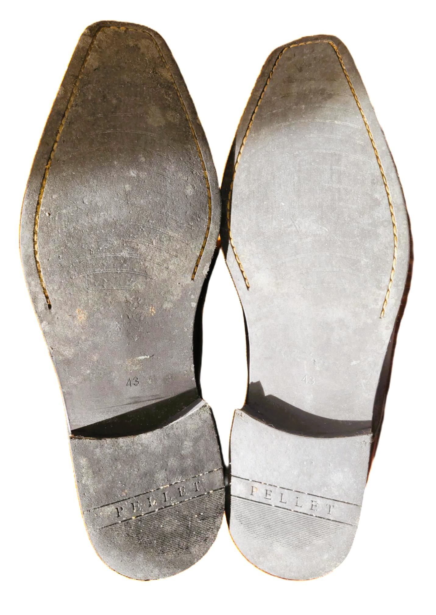 Voir photo 6 de Chaussures en cuir noir Pellet modèle "Bayard" pointure 43 Chaussures en cuir noir Pellet modèle "Bayard" pointure 43 Bon état reconditionné photo 6
