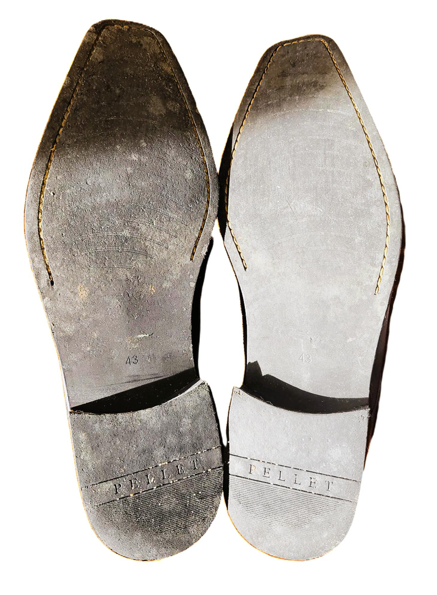 Voir photo 7 de Chaussures en cuir noir Pellet modèle "Bayard" pointure 43 Chaussures en cuir noir Pellet modèle "Bayard" pointure 43 Bon état reconditionné photo 7