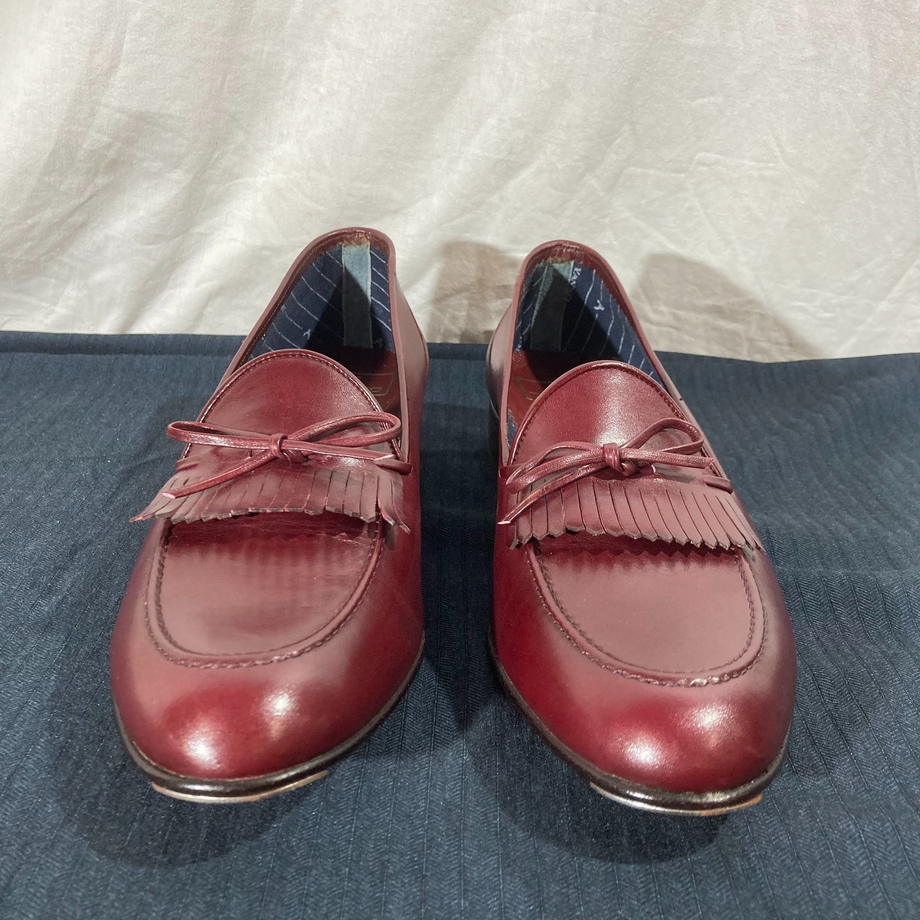 Voir photo 2 de Chaussures homme en cuir Yanko haut de gamme T.42 Chaussures homme en cuir Yanko haut de gamme T.42 Parfait état reconditionné photo 2