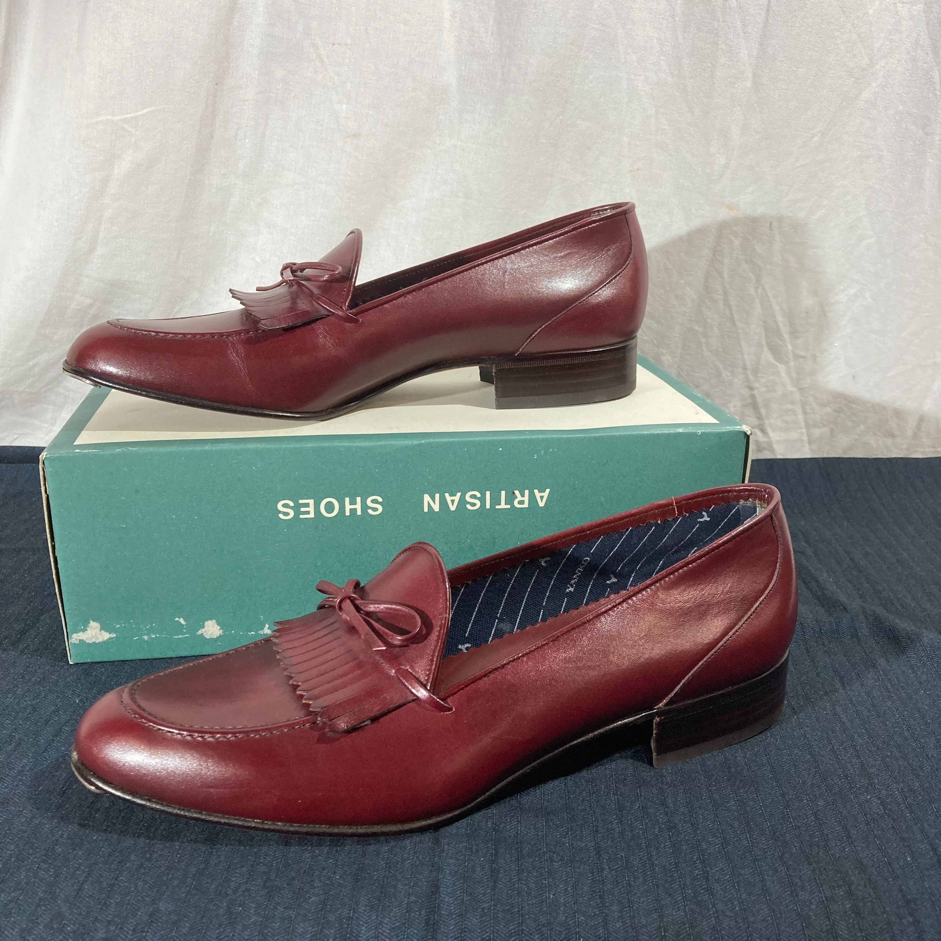 Voir photo 3 de Chaussures homme en cuir Yanko haut de gamme T.42 Chaussures homme en cuir Yanko haut de gamme T.42 Parfait état reconditionné photo 3