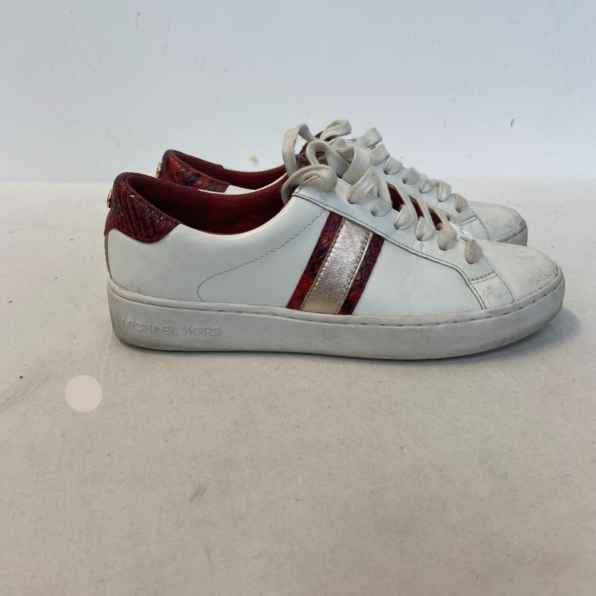 Voir photo 3 de Chaussures Michael Kors T.37 Chaussures Michael Kors T.37 État correct reconditionné photo 3