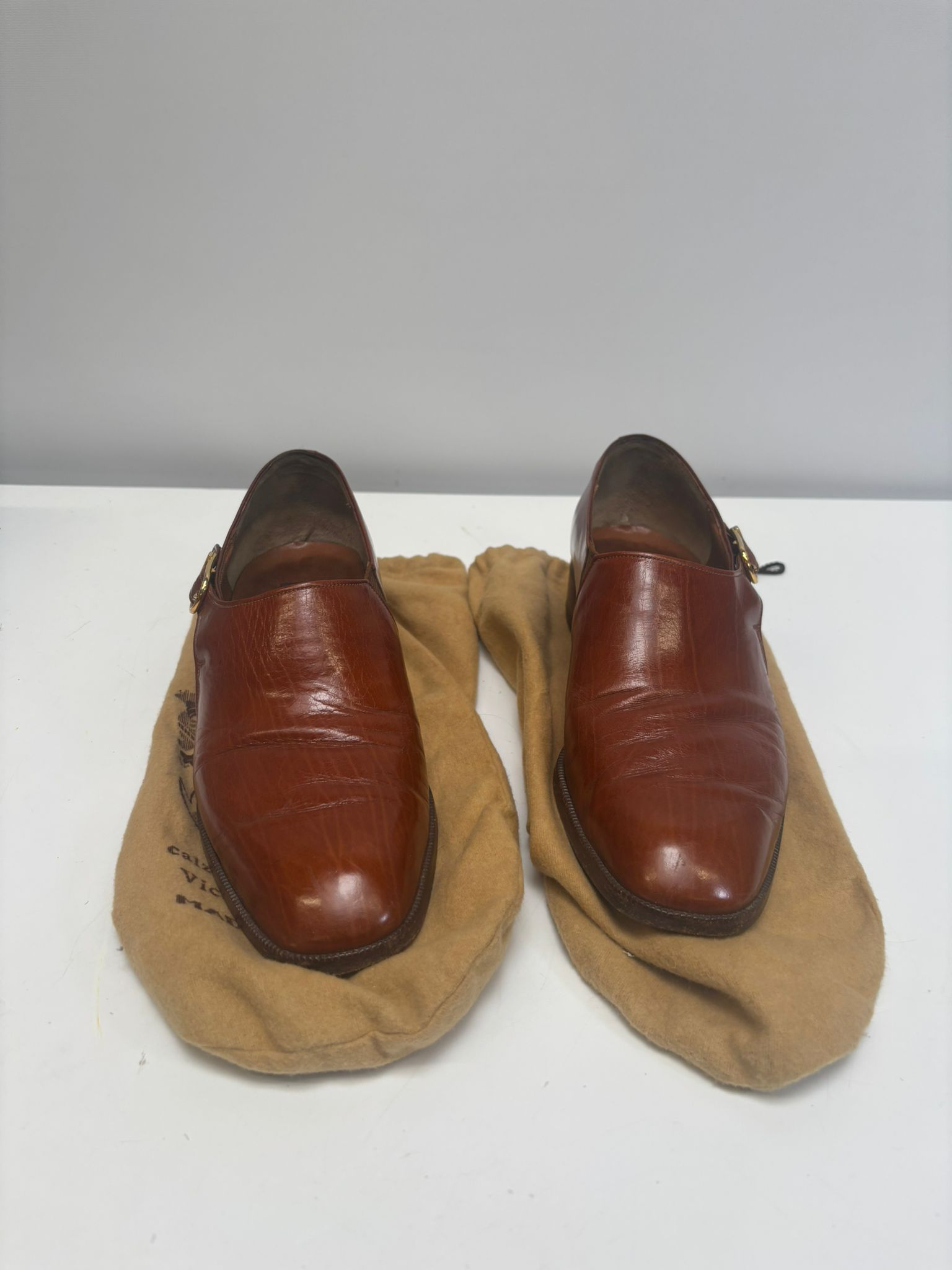 Voir photo 2 de Chaussures mocassins Charles Jourdan Chaussures mocassins Charles Jourdan Très bon état reconditionné photo 2