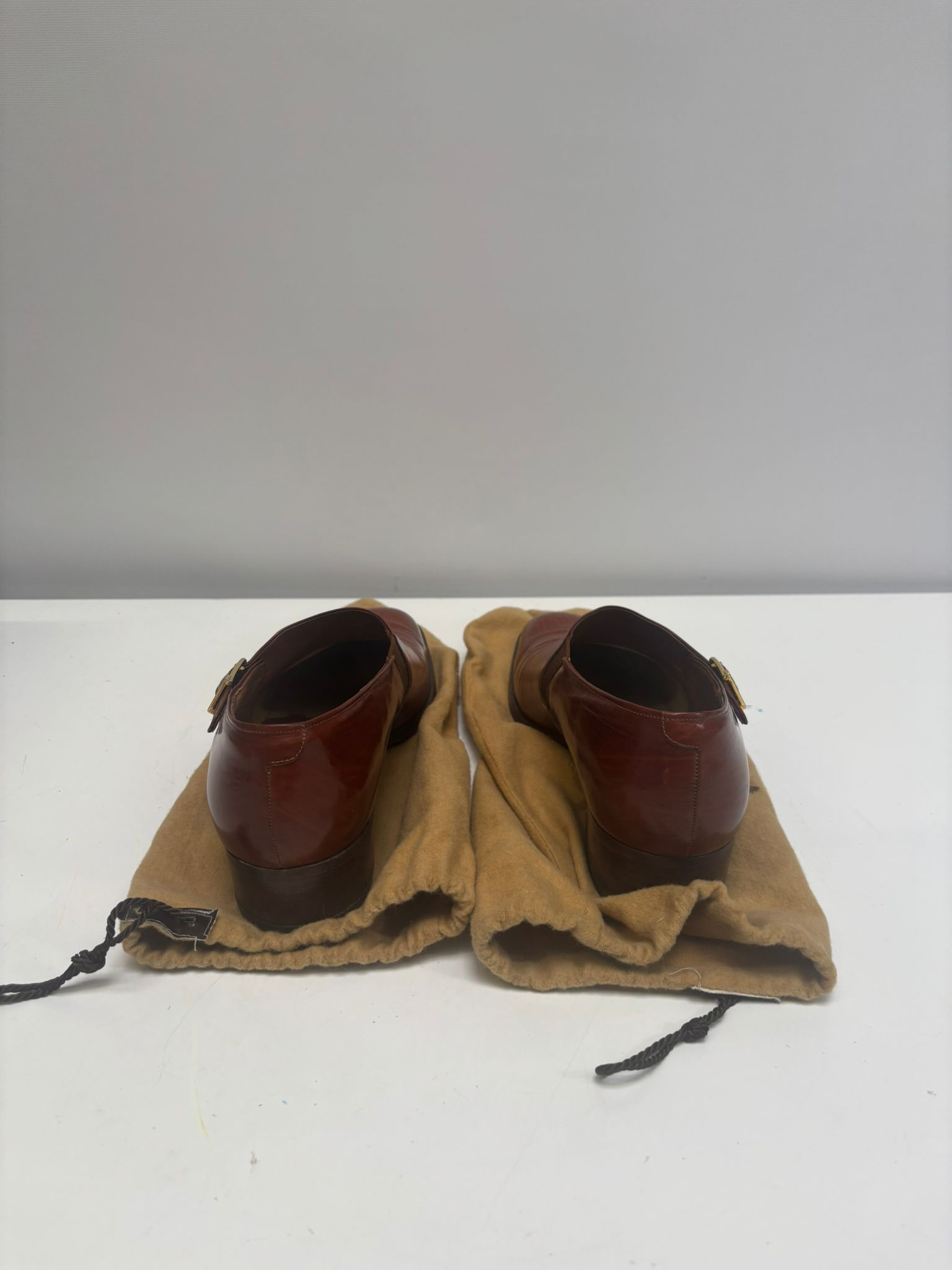 Voir photo 3 de Chaussures mocassins Charles Jourdan Chaussures mocassins Charles Jourdan Très bon état reconditionné photo 3