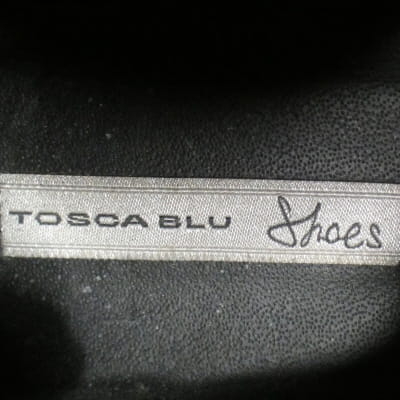 Voir photo 4 de Chaussures noires imprimées - Femme - Tosca Blu - Pointure 38 Chaussures noires imprimées - Femme - Tosca Blu - Pointure 38 Très bon état reconditionné photo 4