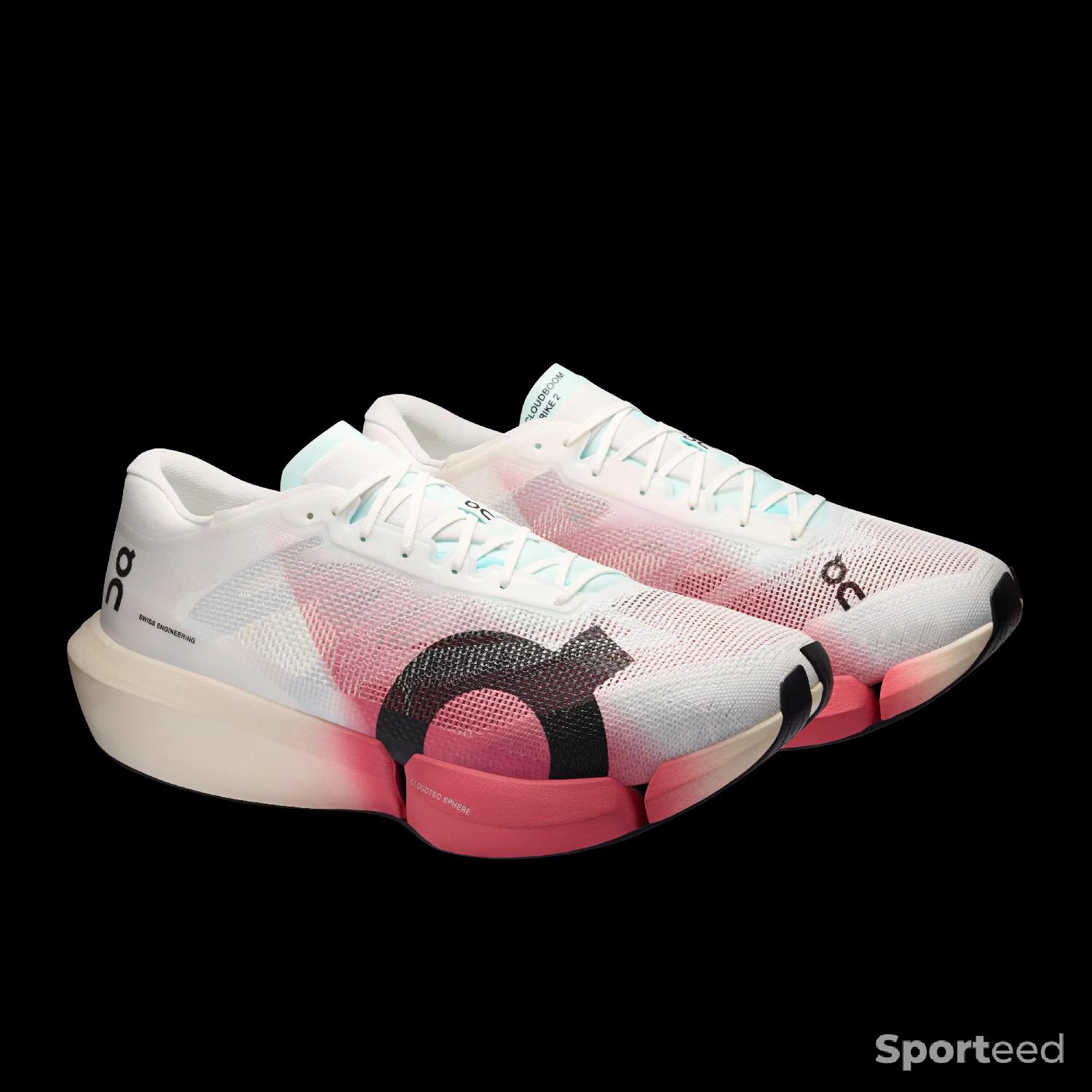 Chaussures On-Running Cloudboom Strike 2 : rose Comme neuf (c'est déjà la condition standard) On Running reconditionné disponible sur Sporteed | Dero