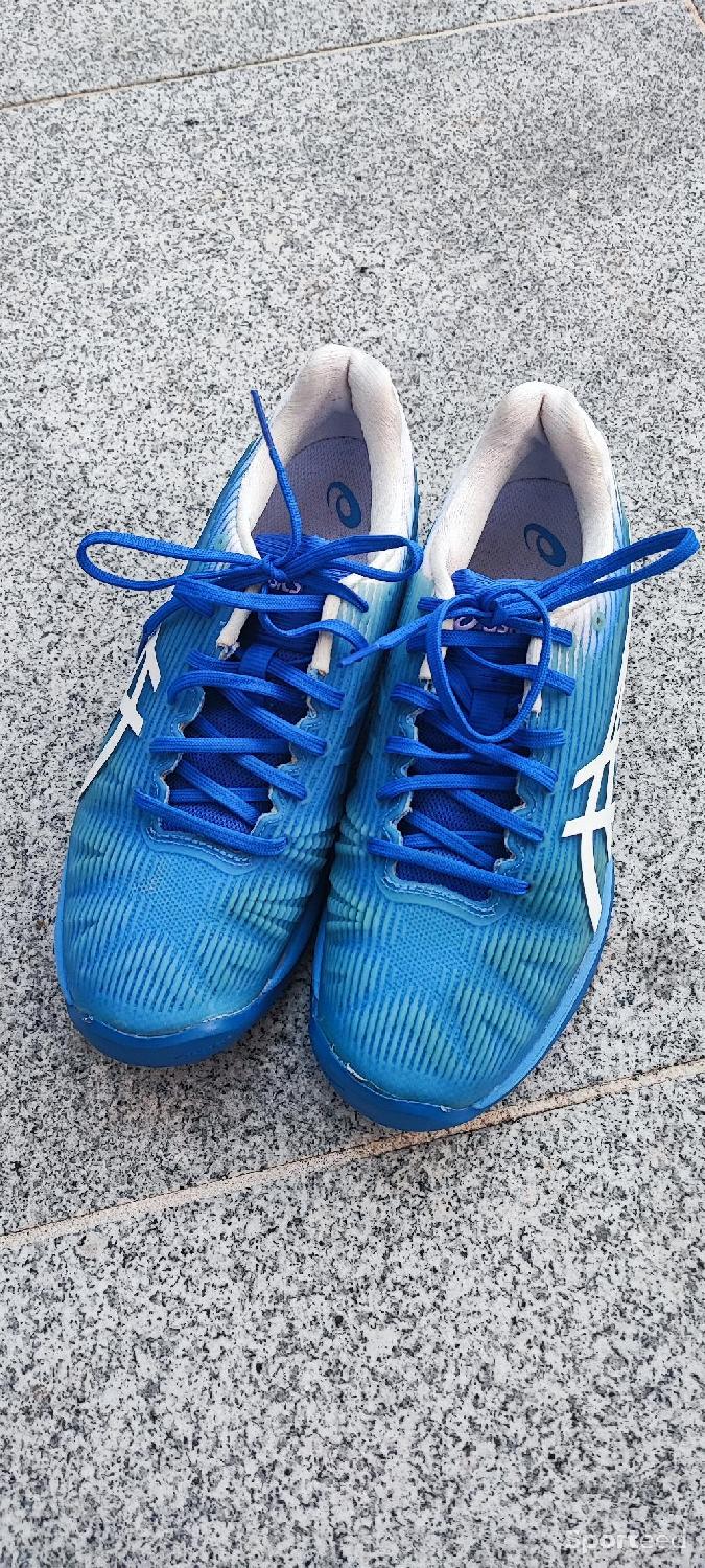 Chaussures tennis et padel haut de gamme Asics Solution Speed FF1 (Clay) Taille 40.5 (taille petit) Très bon état reconditionné disponible sur Sporteed