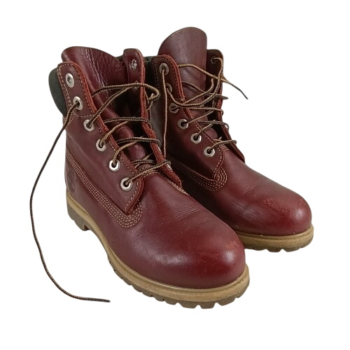 Chaussures Timberland bordeaux taille 34 Bon état - 30,00 € Chaussures Timberland bordeaux taille 34 Bon état reconditionné disponible sur Label Emmaüs