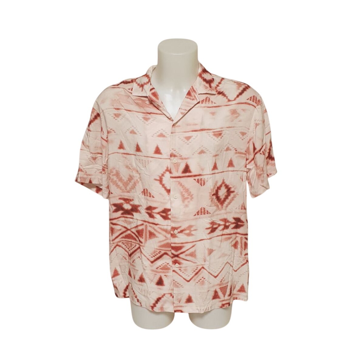 Acheter Chemis Homme MC-PULL&BEAR-L Très bon état - 11,00 € Chemis Homme MC-PULL&BEAR-L Très bon état reconditionné disponible sur Label Emmaüs