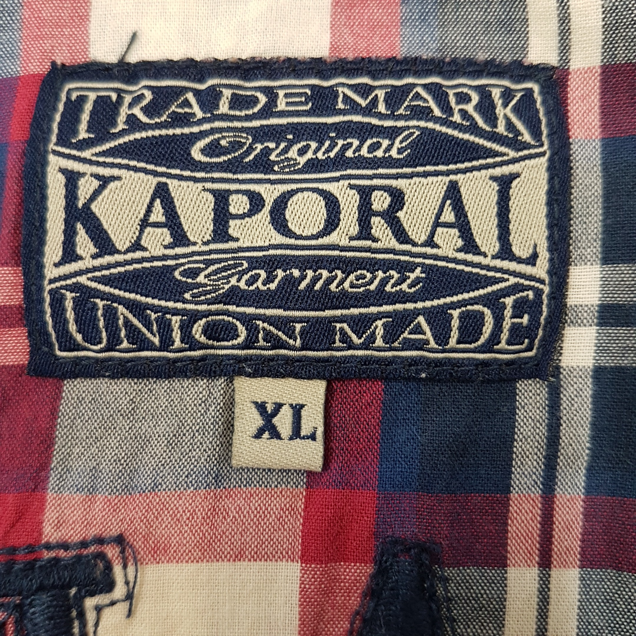 Voir photo 6 de Chemise à carreaux rouge et bleue - KAPORAL - Taille XL Chemise à carreaux rouge et bleue - KAPORAL - Taille XL Très bon état reconditionné photo 6