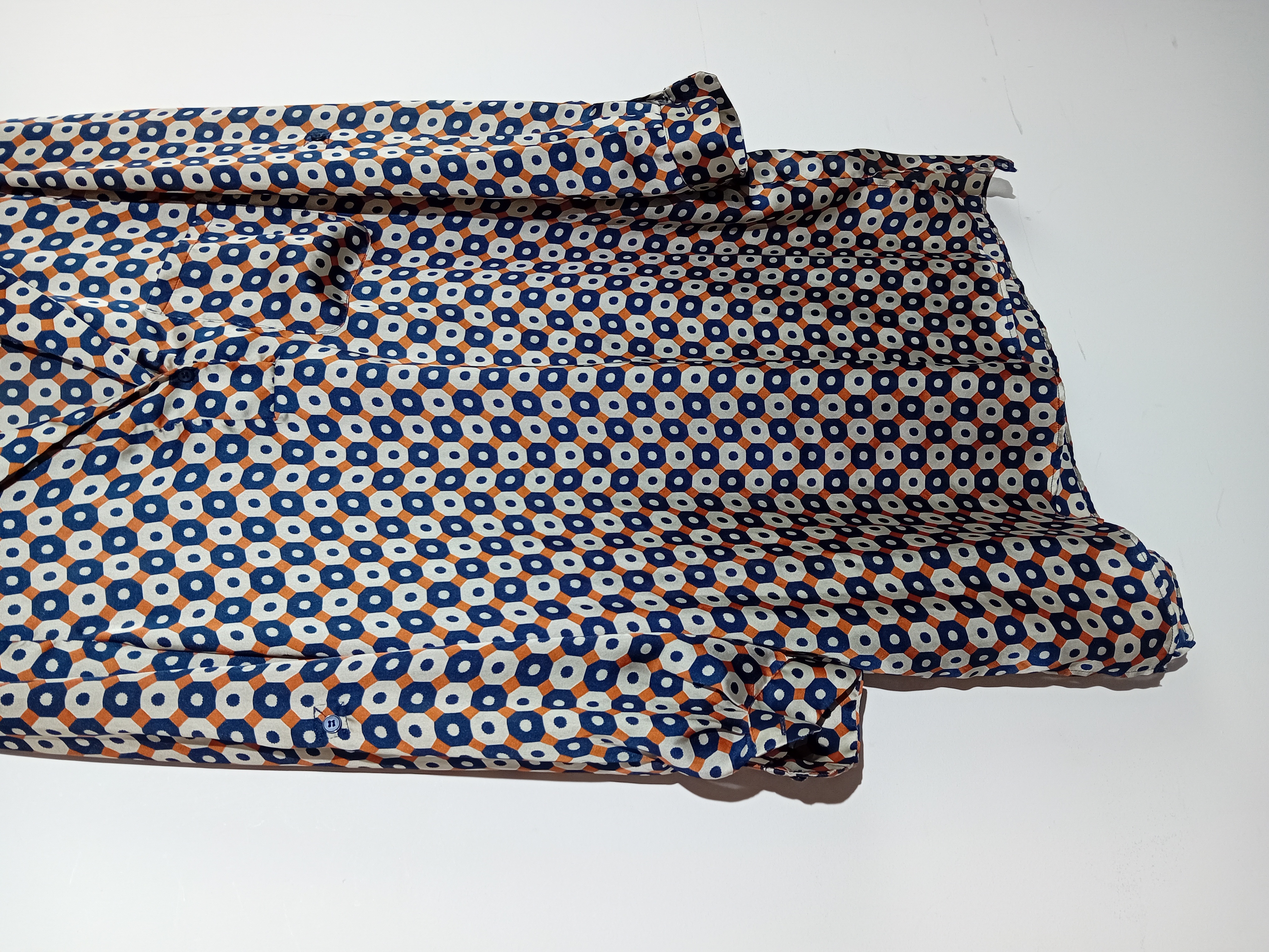 Voir photo 5 de Chemise À Motifs Géométriques Rétro Zara L (T5659) Chemise À Motifs Géométriques Rétro Zara L (T5659) Très bon état reconditionné photo 5