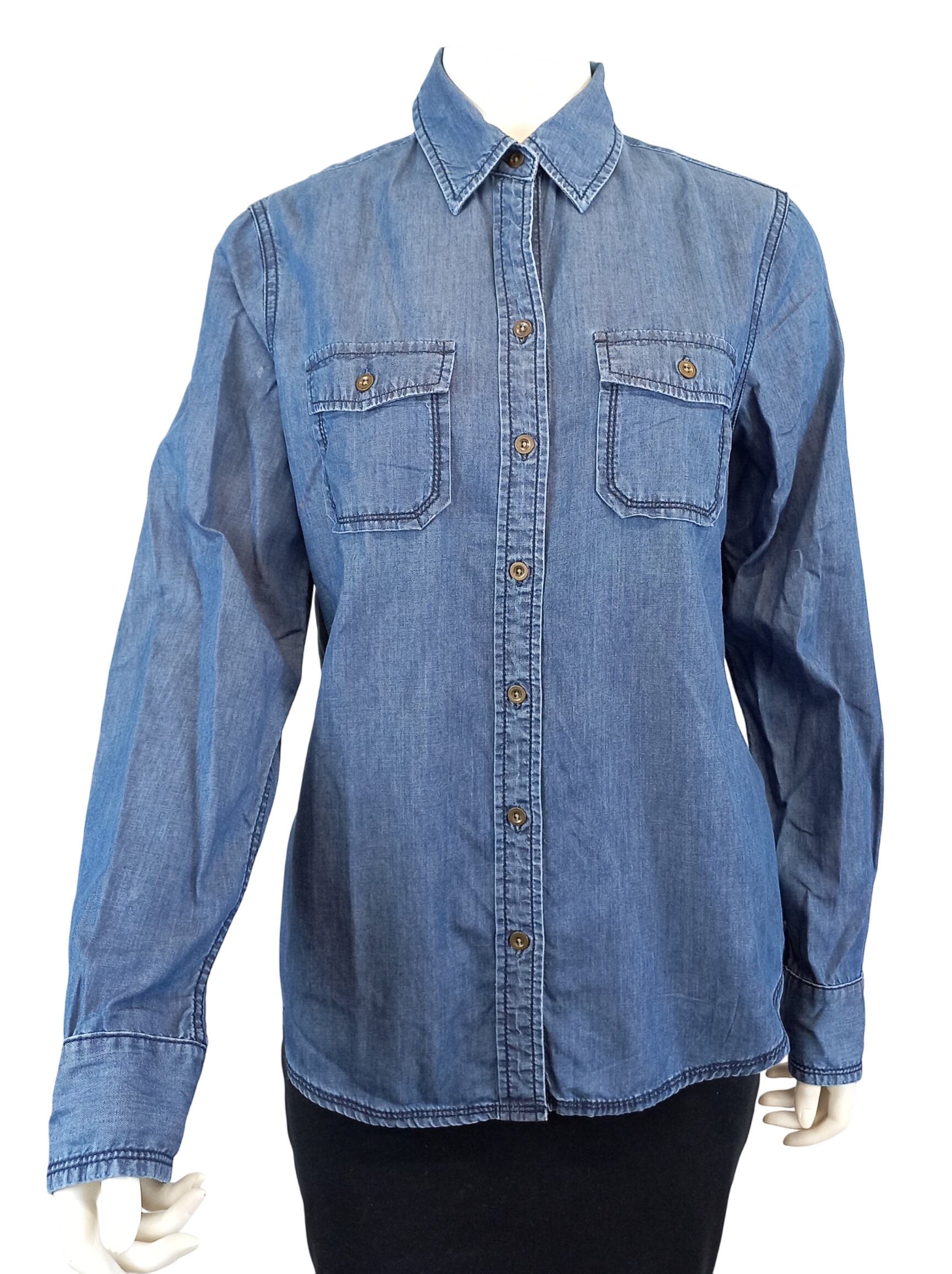 Acheter Chemise "banana republic" en jean bleue TM 2 poches poitrine Parfait état - 11,90 € Chemise "banana republic" en jean bleue TM 2 poches poitrine Parfait état reconditionné disponible sur Label Emmaüs