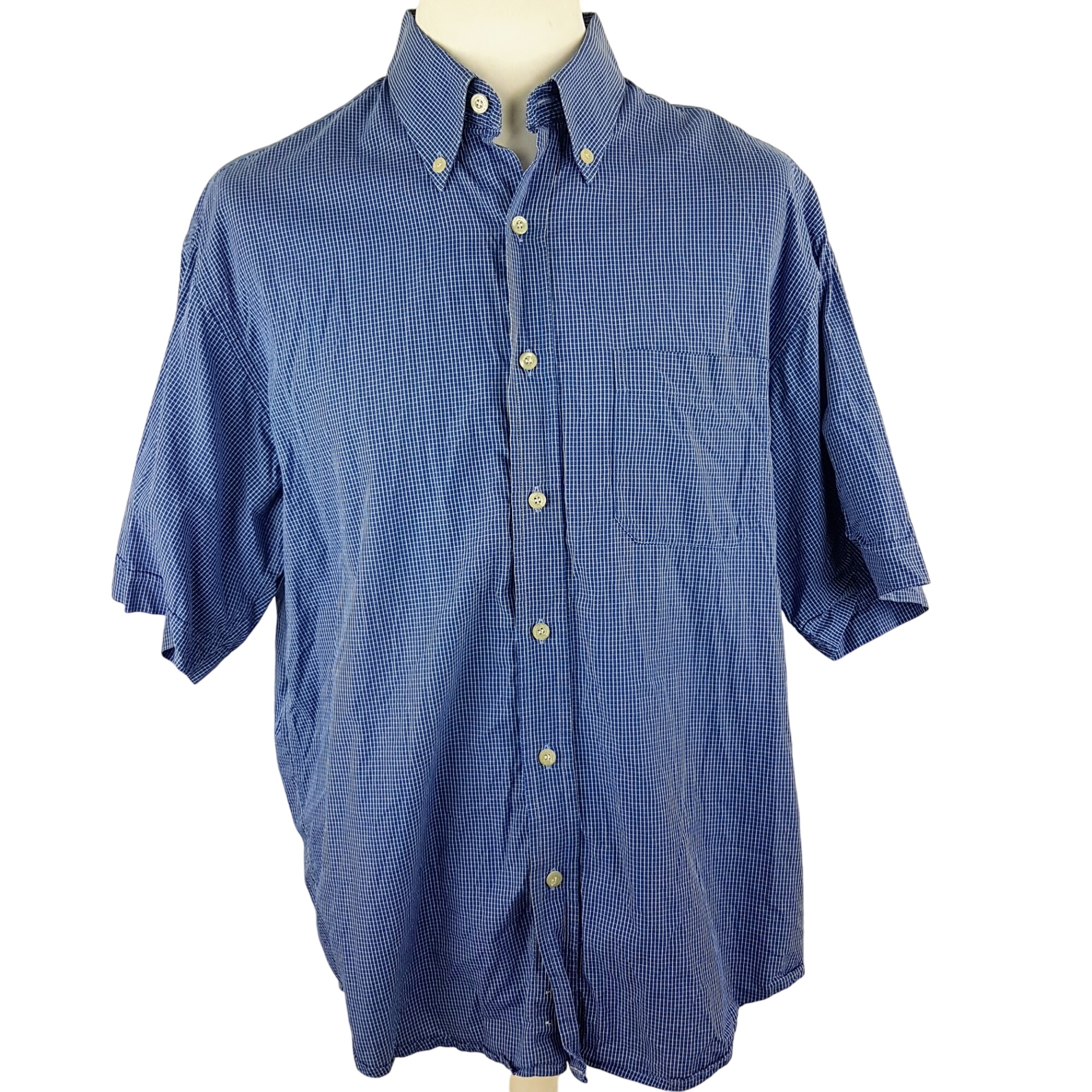 Chemise - COURREGES - 42 Très bon état - 69,00 € Chemise - COURREGES - 42 Très bon état reconditionné disponible sur Label Emmaüs
