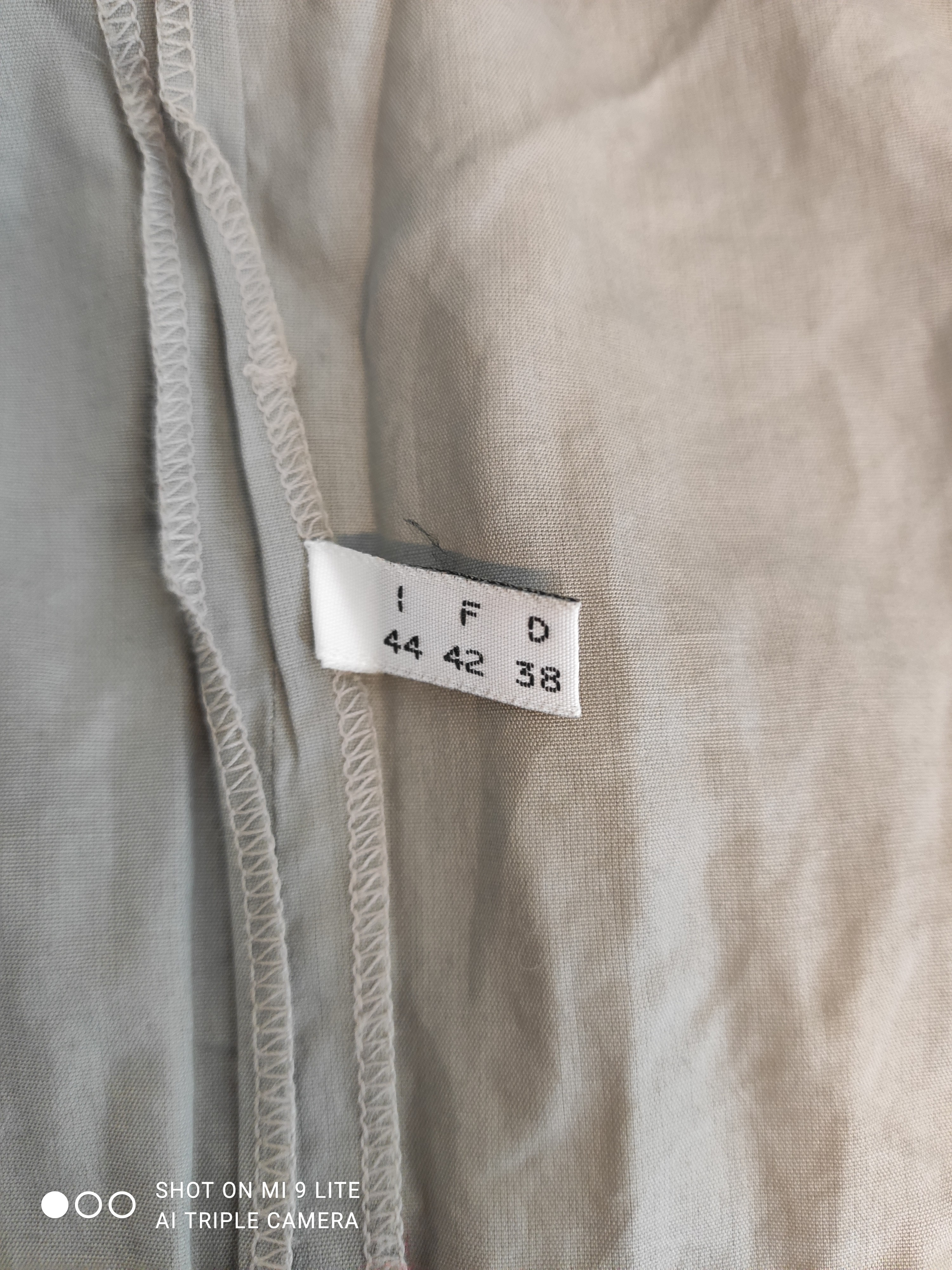 Voir photo 5 de Chemise grise sans manches vintage safari – COMPLICE – Taille 42 (estimée) Chemise grise sans manches vintage safari – COMPLICE – Taille 42 (estimée) Bon état reconditionné photo 5