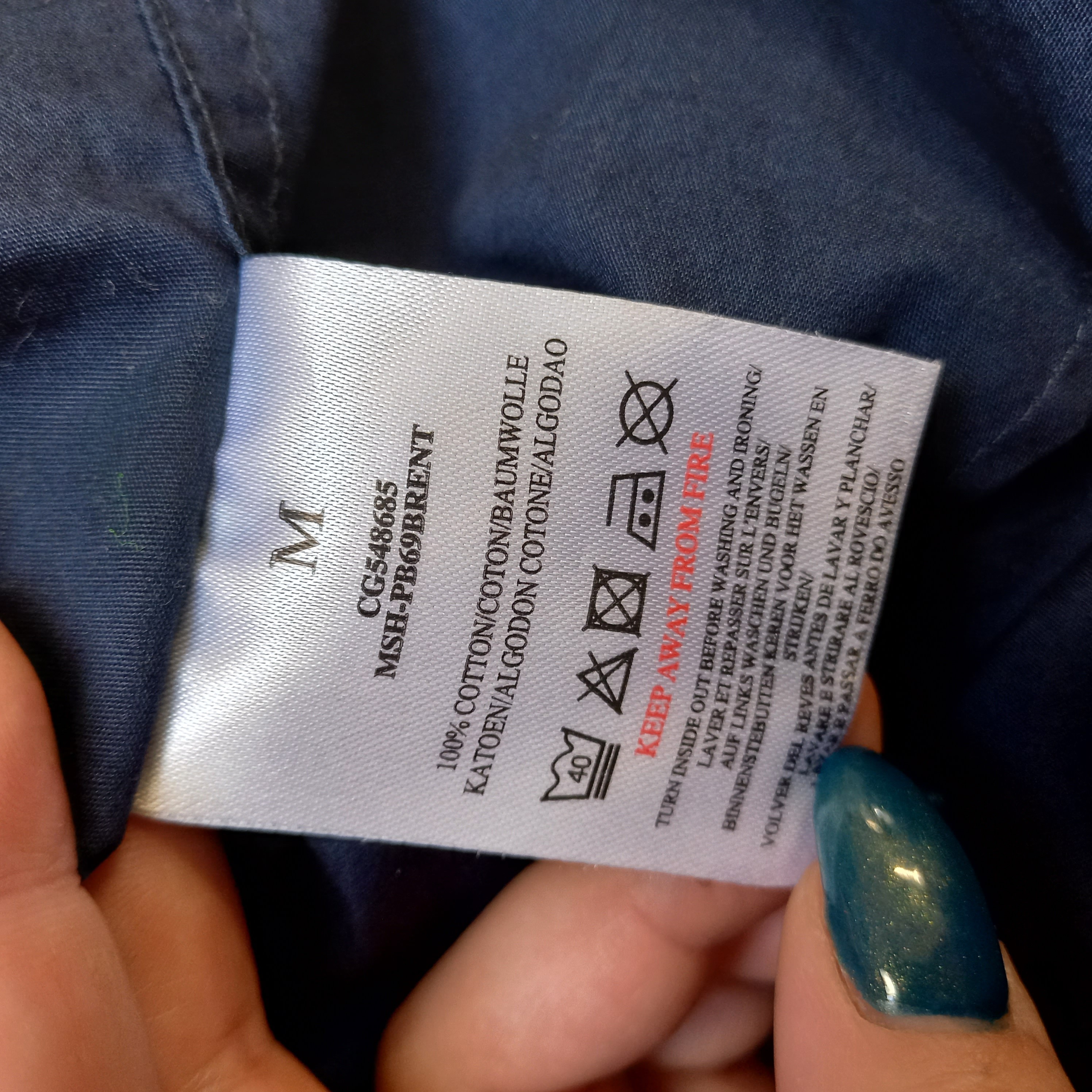 Voir photo 4 de Chemise H bleu marine TM " process black" liserai blanc épaule Chemise H bleu marine TM " process black" liserai blanc épaule reconditionné photo 4