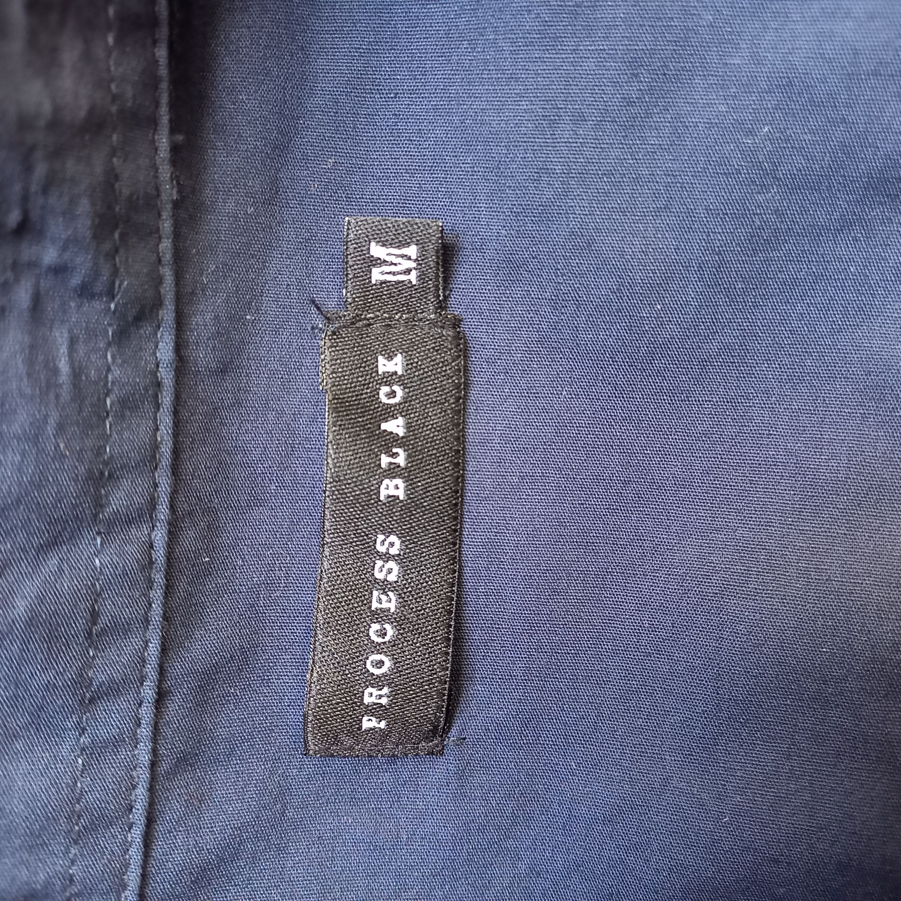 Voir photo 5 de Chemise H bleu marine TM " process black" liserai blanc épaule Chemise H bleu marine TM " process black" liserai blanc épaule reconditionné photo 5