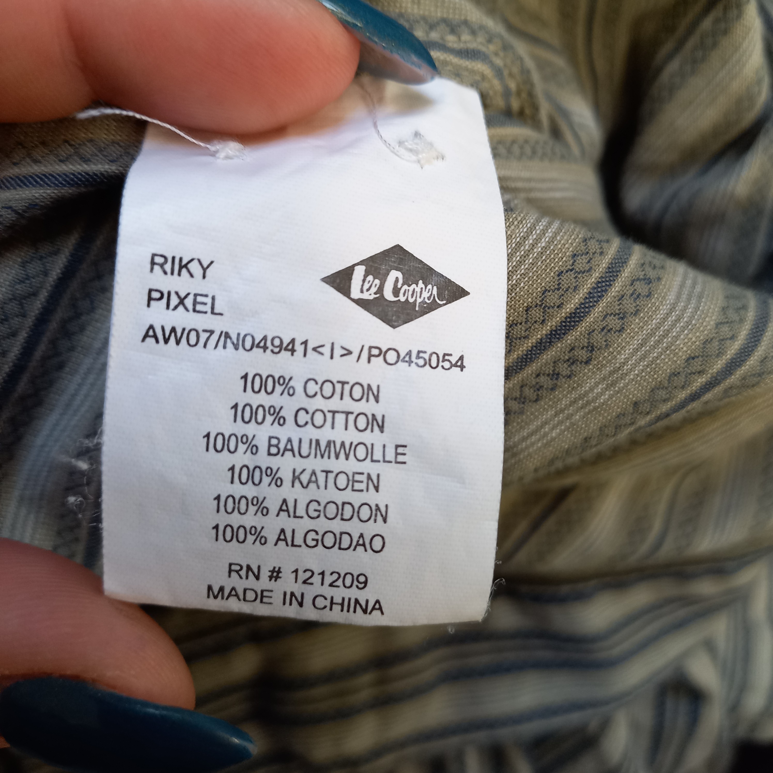 Voir photo 4 de Chemise H TXL "Lee Cooper" verte rayé bleu poche sur le devant Chemise H TXL "Lee Cooper" verte rayé bleu poche sur le devant Très bon état reconditionné photo 4