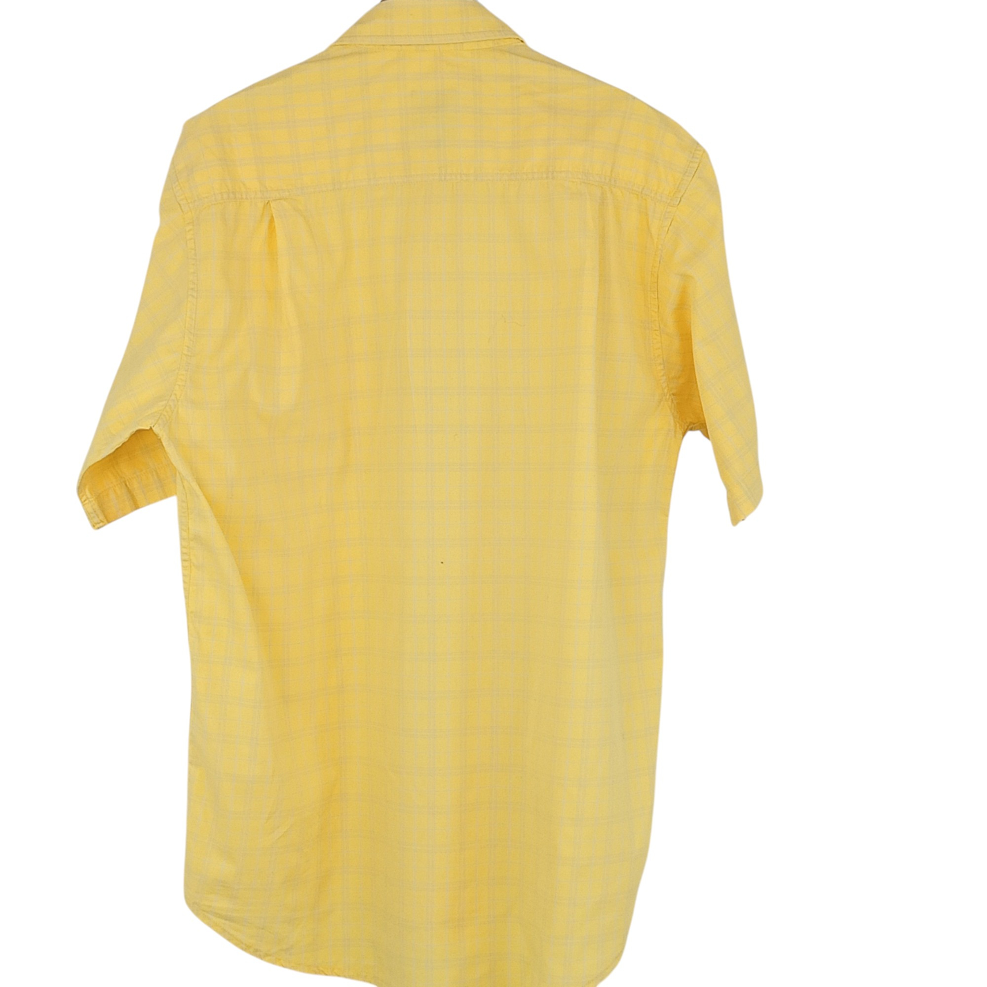Voir photo 2 de Chemise - homme - marque Aigle - manches courtes - carreaux - couleur jaune - taille S (38) Chemise - homme - marque Aigle - manches courtes - carreaux - couleur jaune - taille S (38) Très bon état reconditionné photo 2