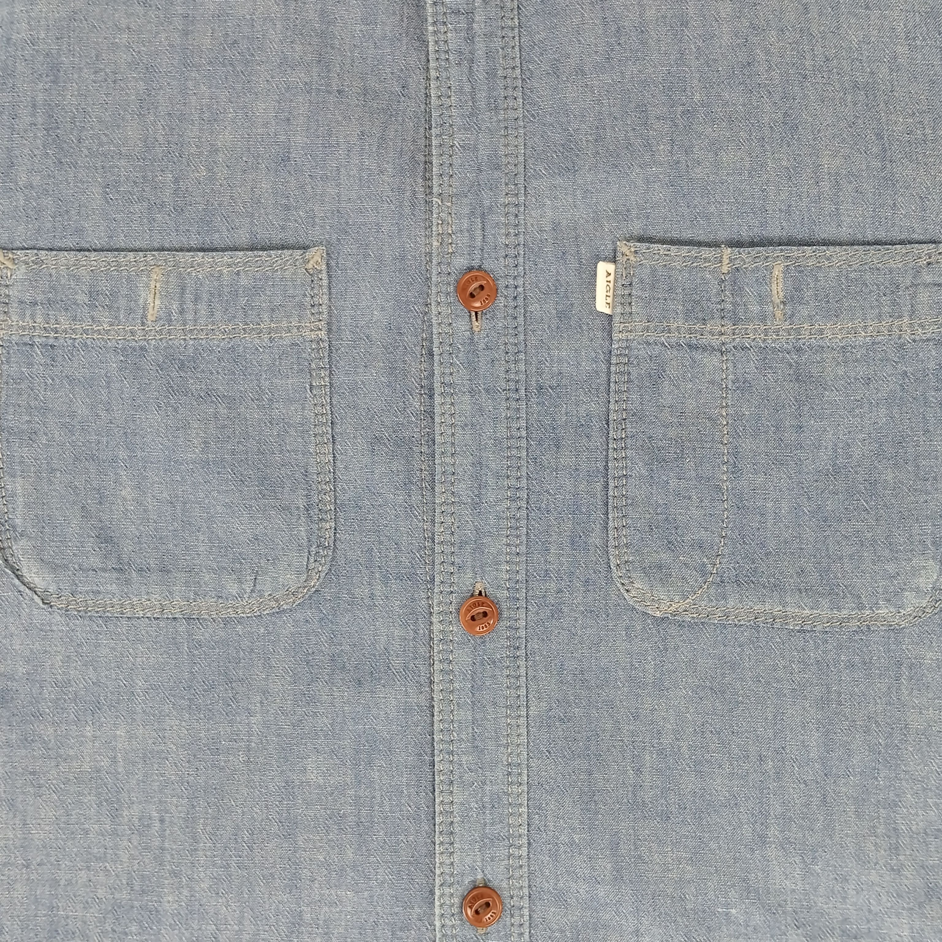 Voir photo 5 de Chemise - homme - marque Aigle - manches courtes - couleur bleu clair - taille M (40) Chemise - homme - marque Aigle - manches courtes - couleur bleu clair - taille M (40) Très bon état reconditionné photo 5